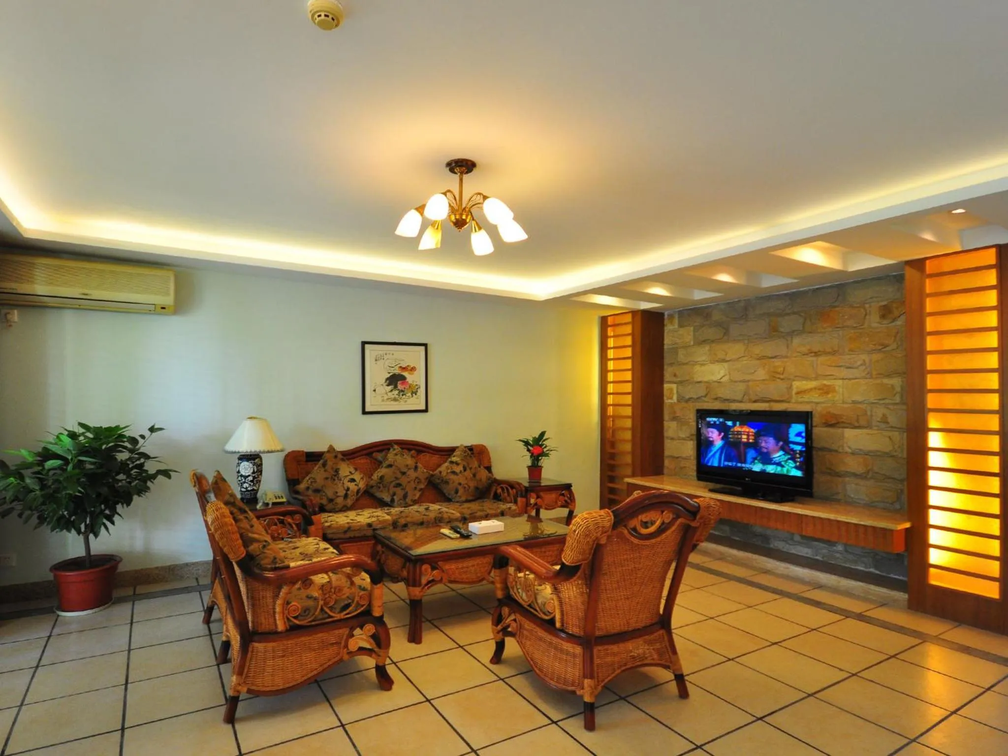 Living room in Palm Beach Resort & Spa