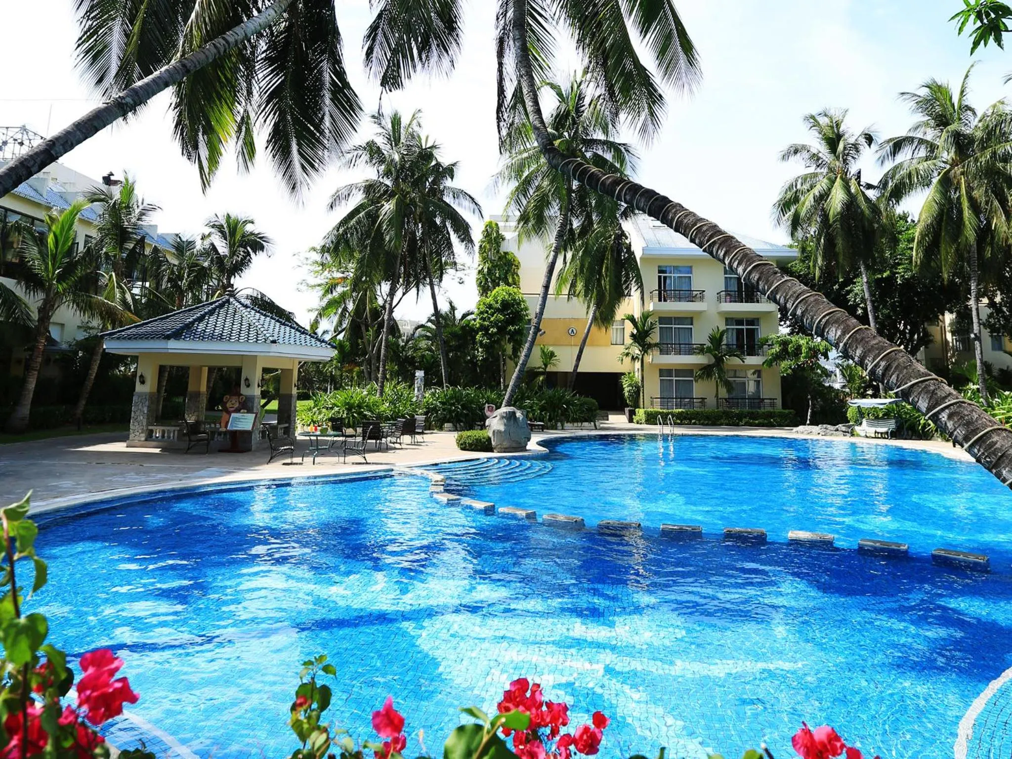 Swimming pool in Palm Beach Resort & Spa