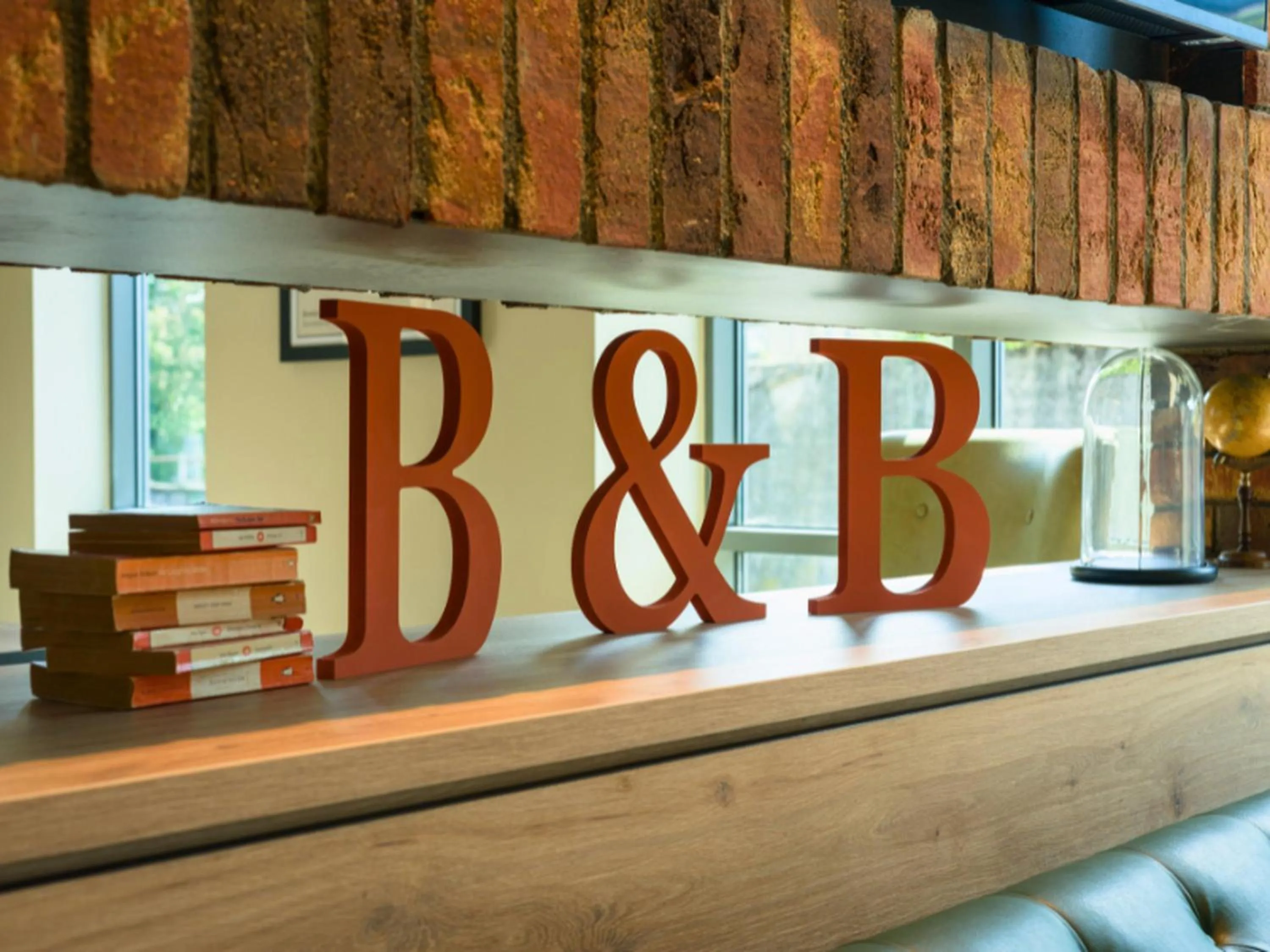 Swimming pool in B&B HOTEL Warrington