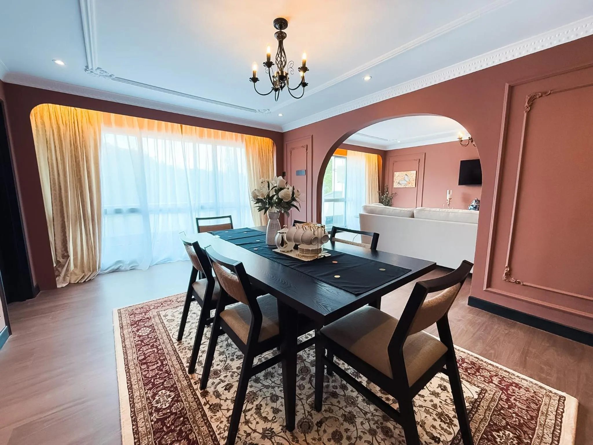 Dining area in Wyndham Garden Shahzan Fraser's Hill