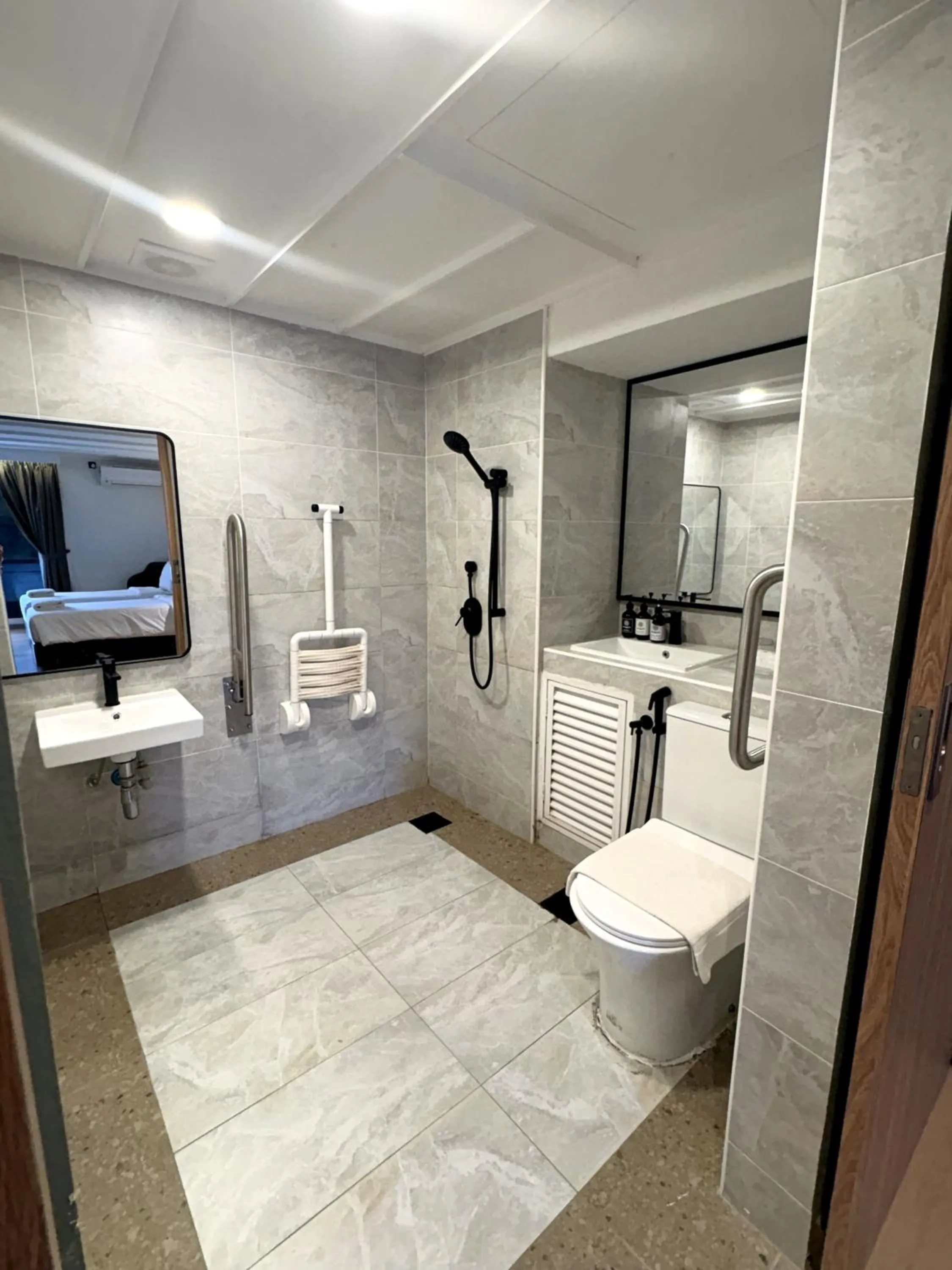 Bathroom in Wyndham Garden Shahzan Fraser's Hill