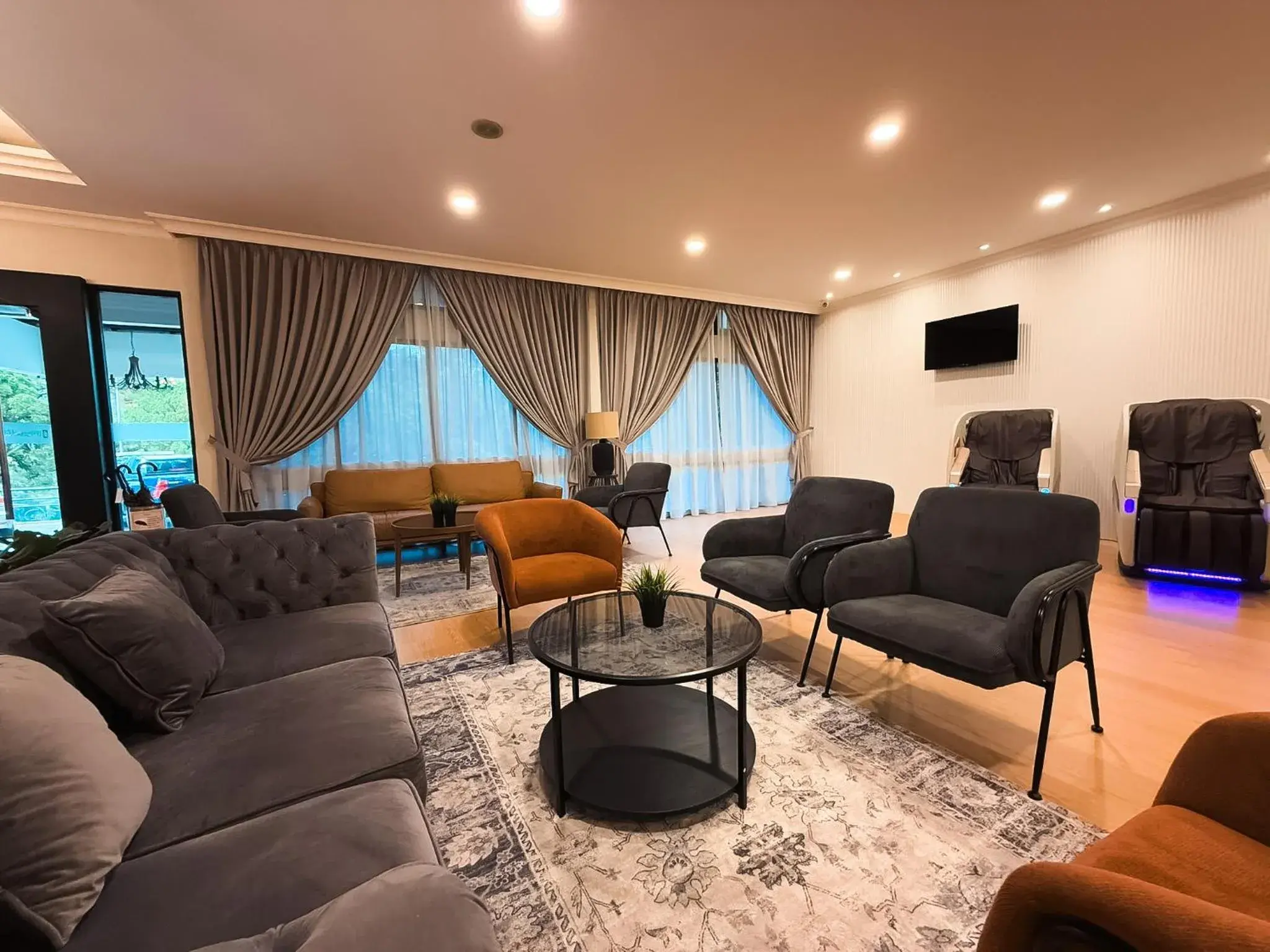 Lobby or reception in Wyndham Garden Shahzan Fraser's Hill Lobby or reception in Wyndham Garden Shahzan Fraser's Hill