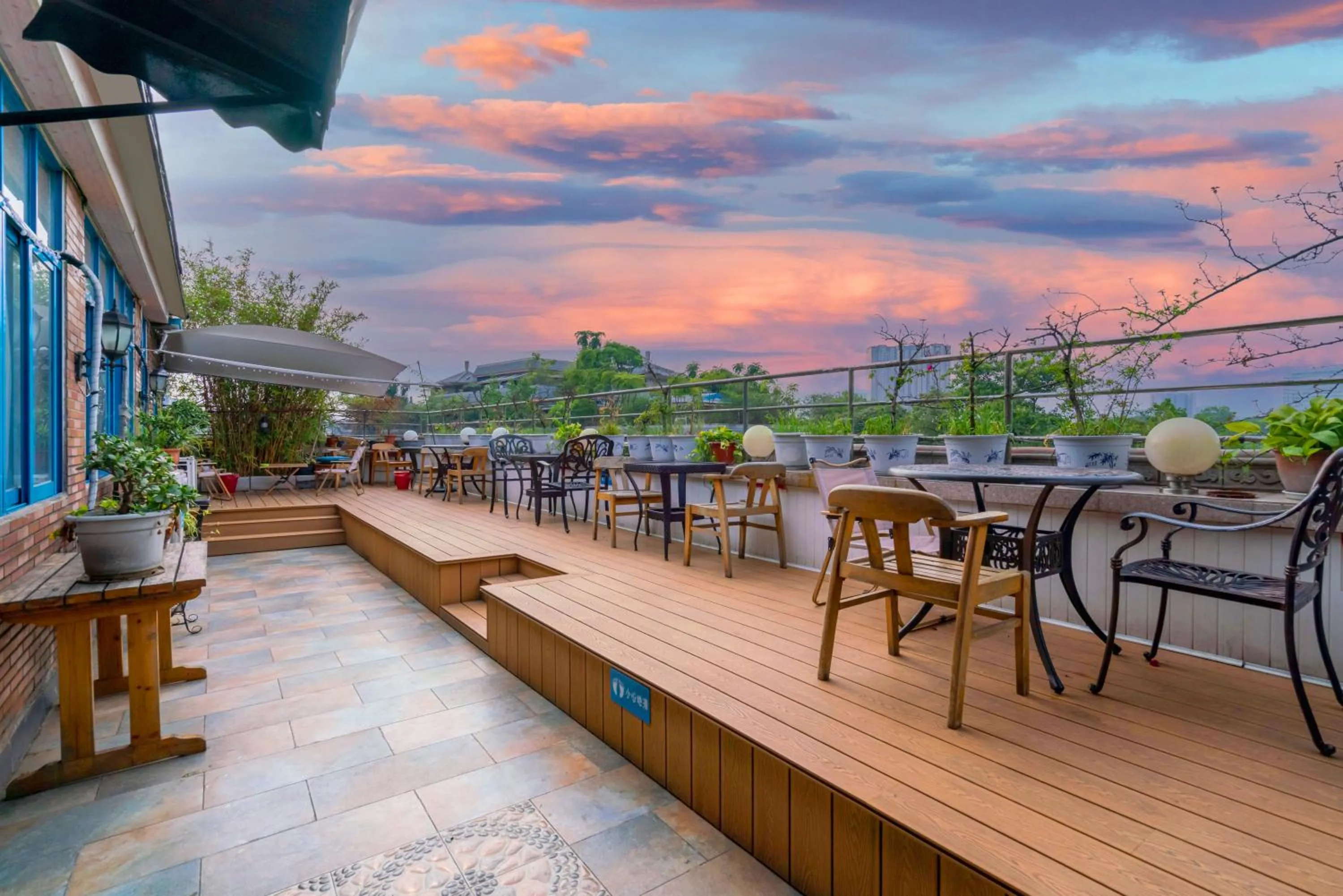 Chengdu Dreams Travel International Youth Hostel