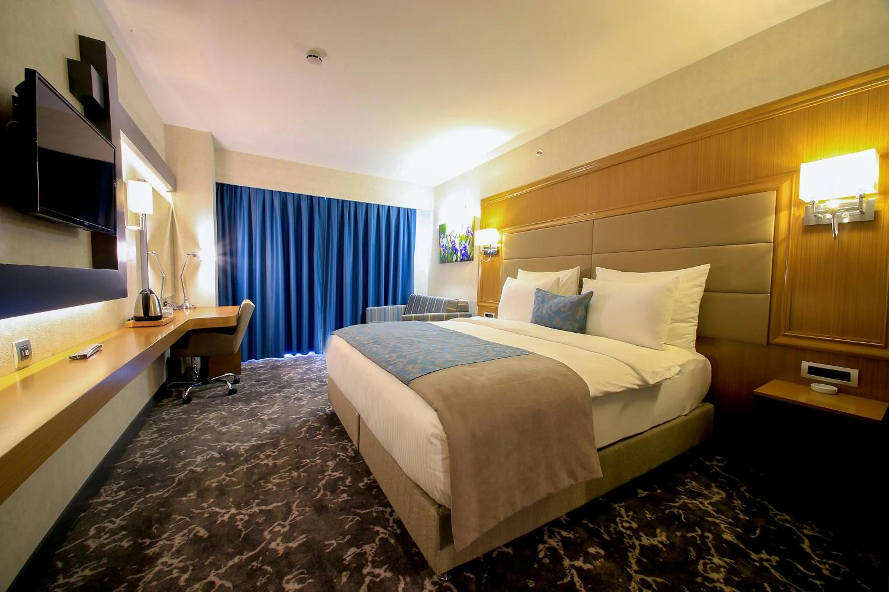 Bed in AYMİRA HOTEL & SPA