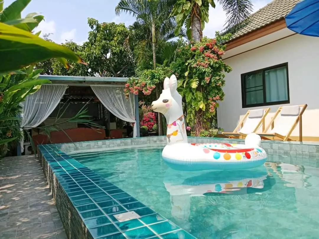 Sweet Floresta Pool Villa