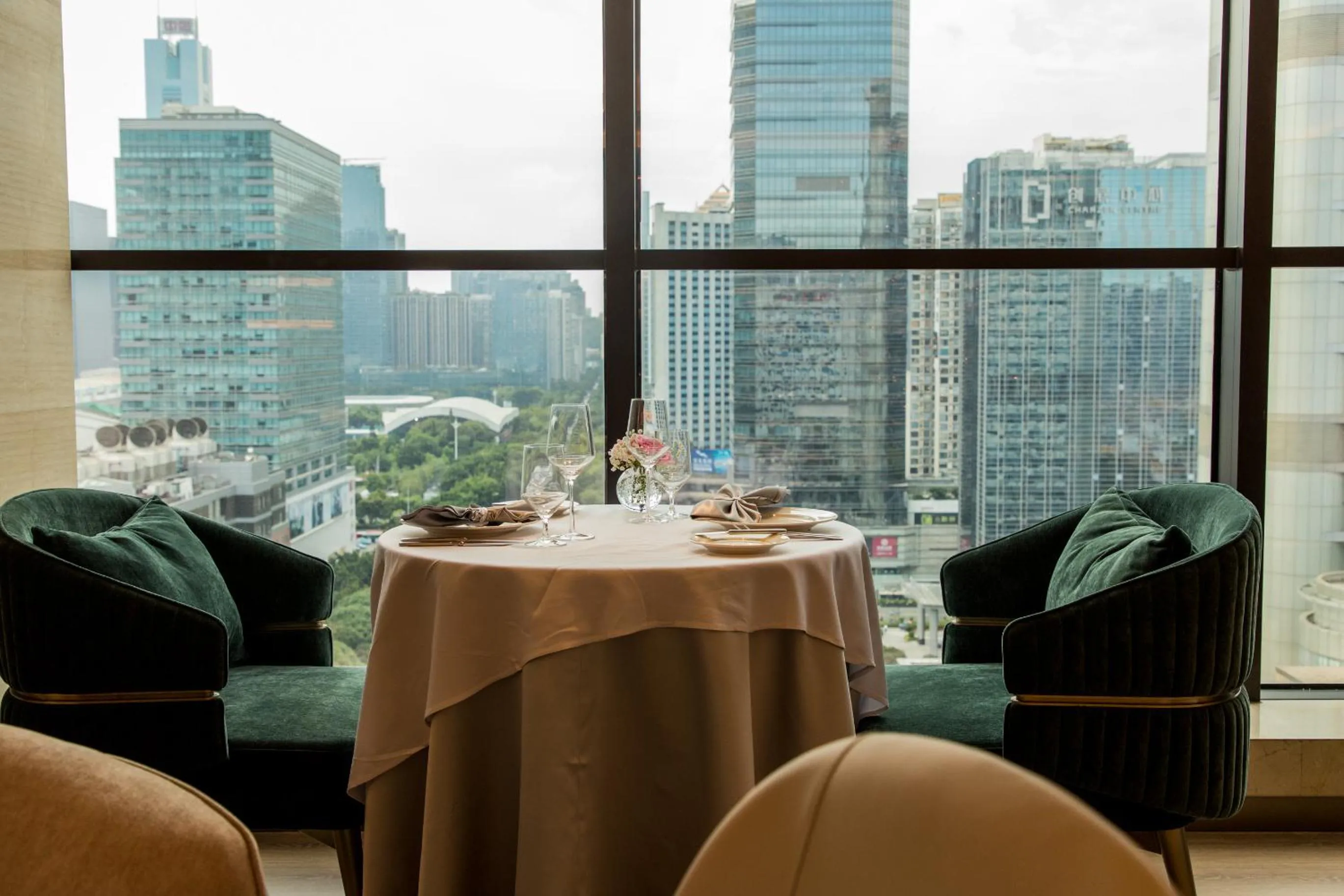 Restaurant/places to eat in Oakwood Premier Guangzhou