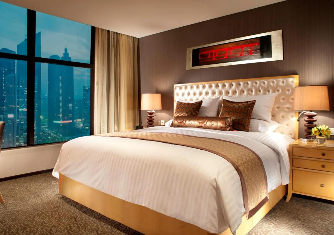 Bedroom, Bed in Oakwood Premier Guangzhou