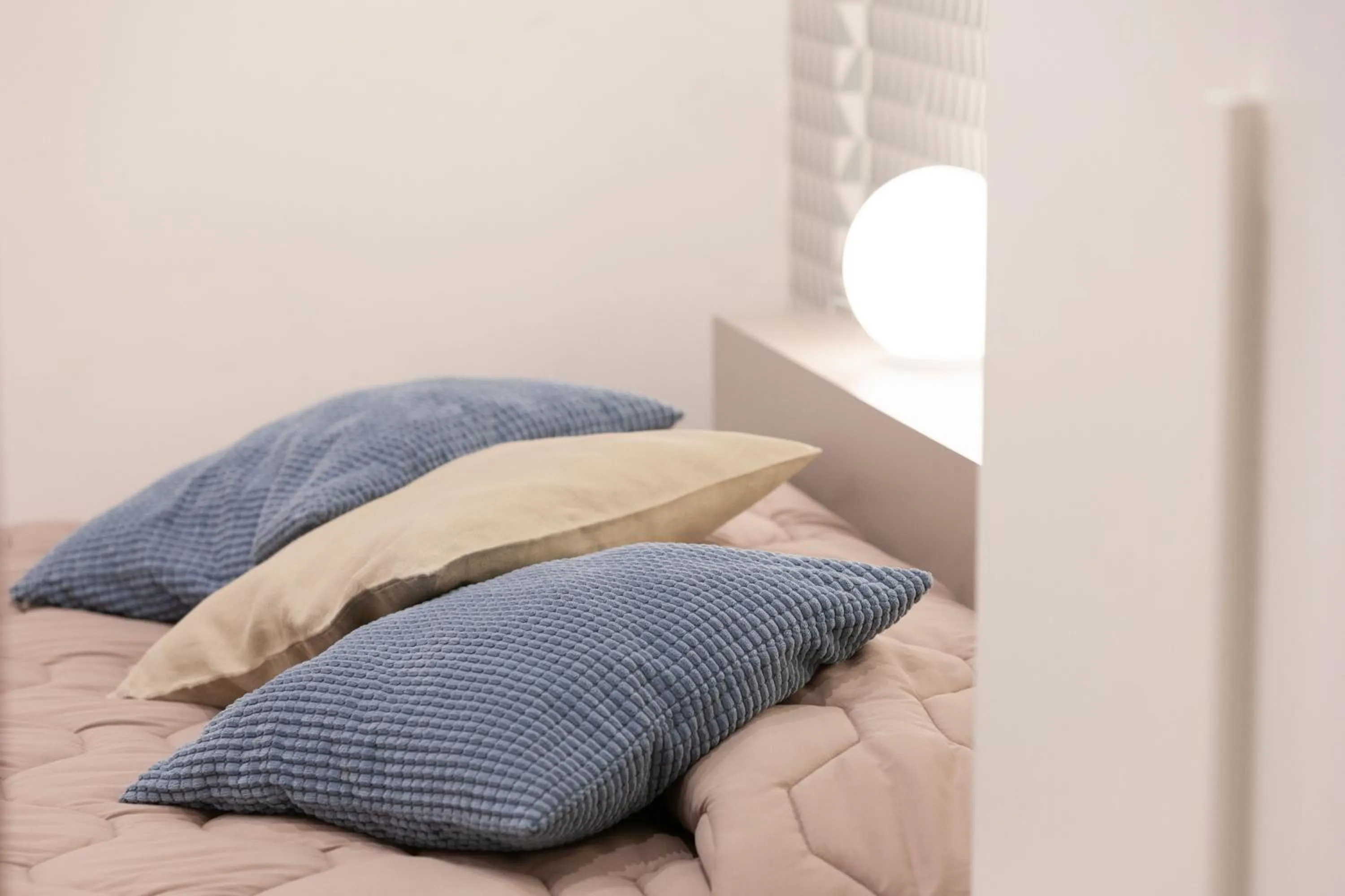 Decorative detail, Bed in Residenza Alma