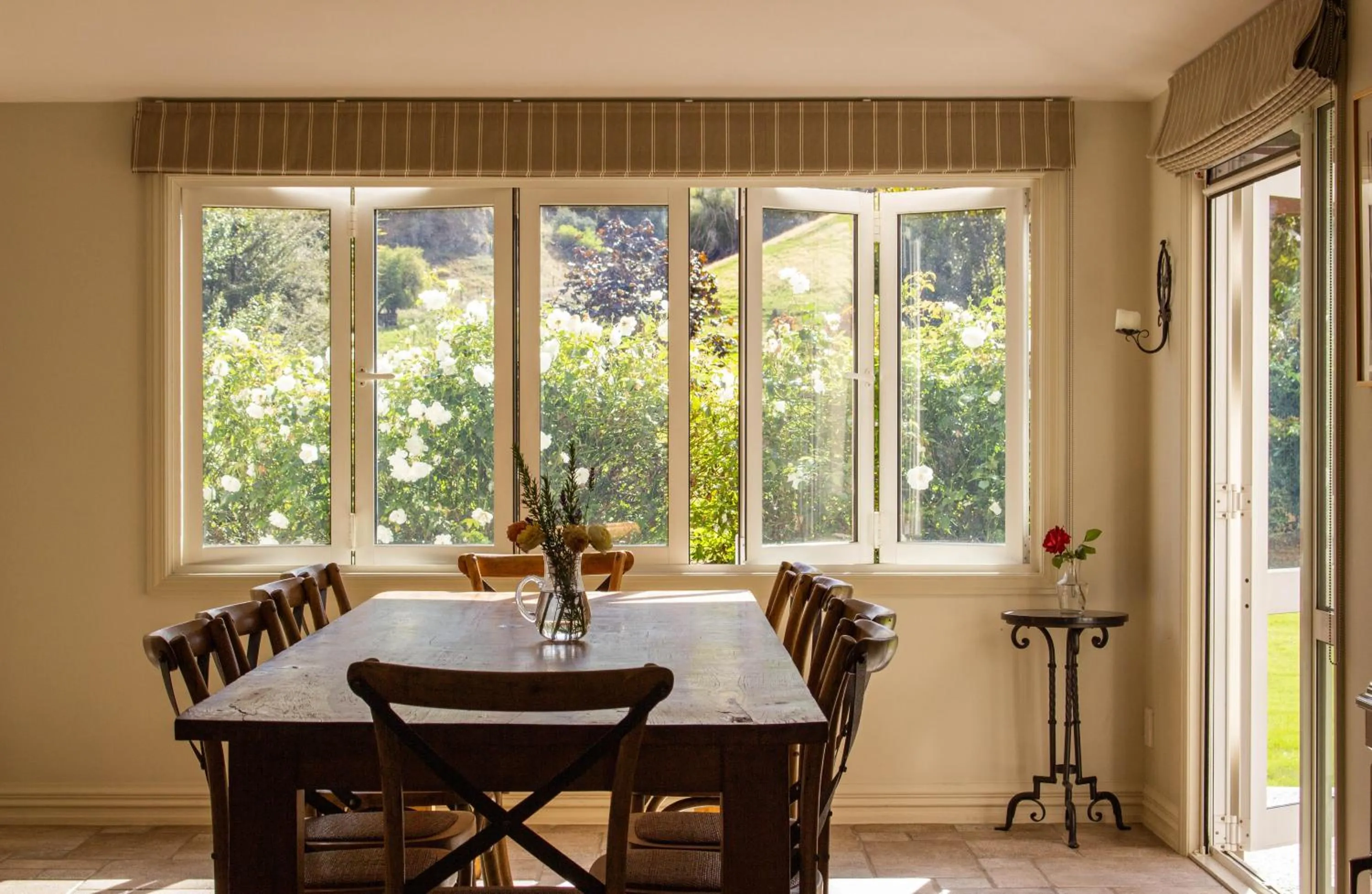 Dining area in Queenstown Country Lodge