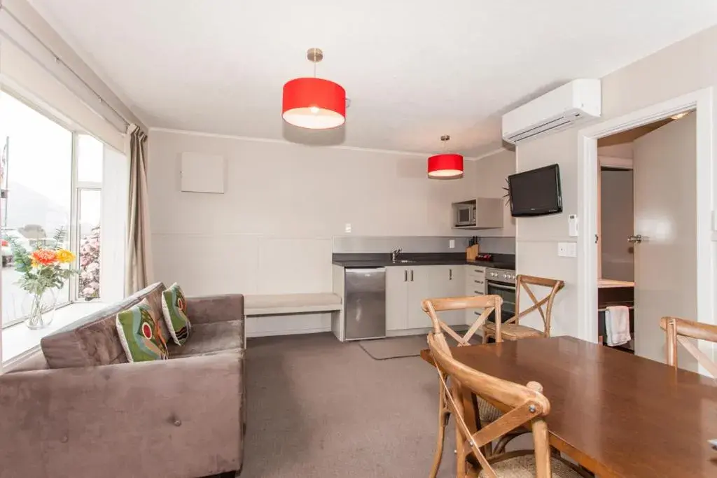 Two-Bedroom Apartment in Wanaka View Motel Two-Bedroom Apartment in Wanaka View Motel