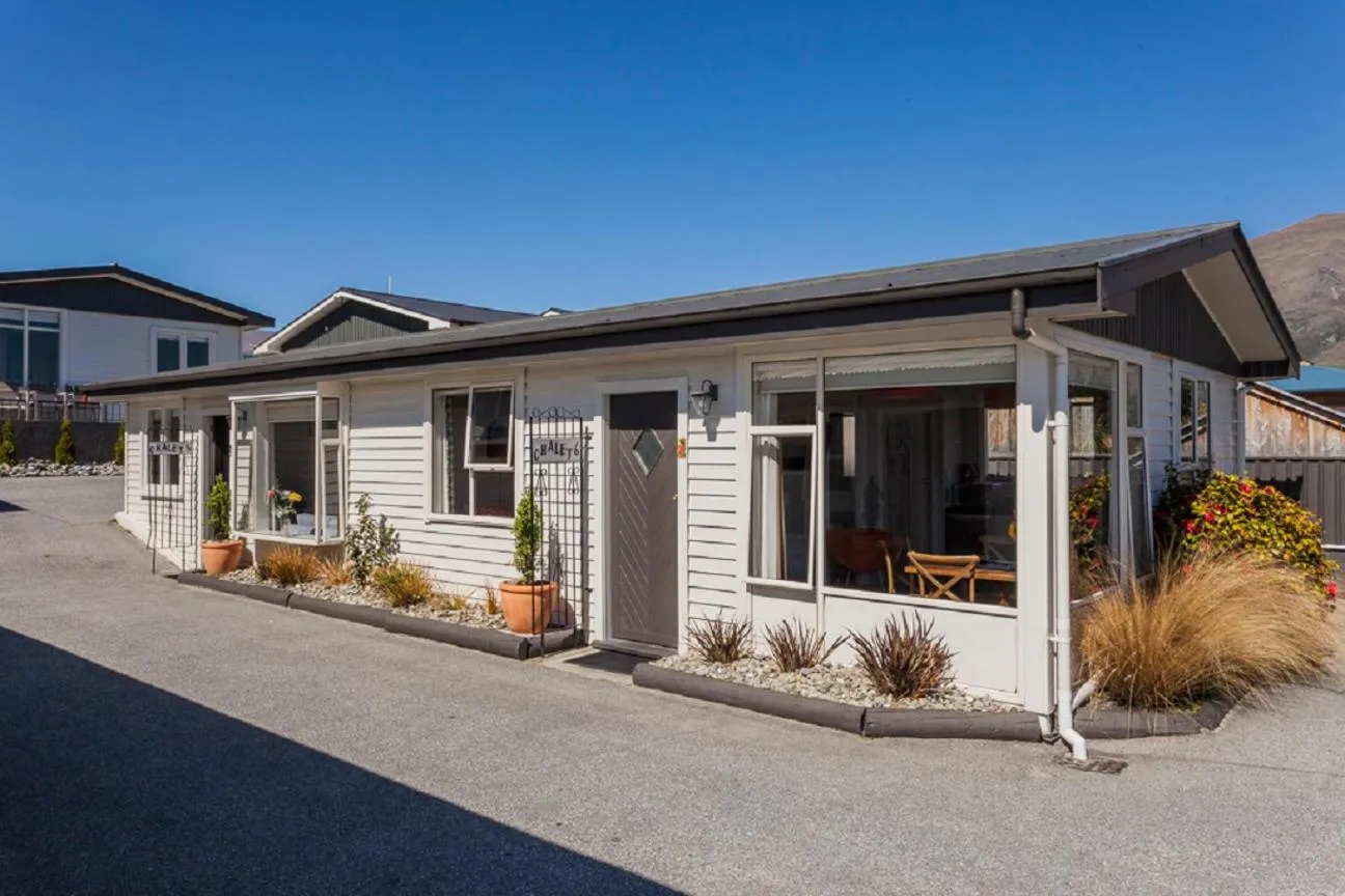 Property building in Wanaka View Motel
