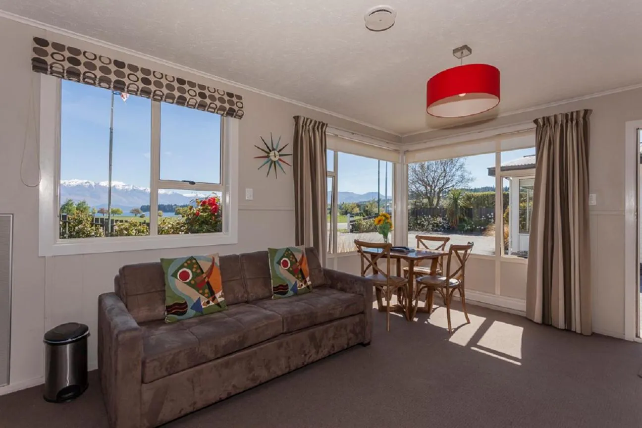 Living room in Wanaka View Motel