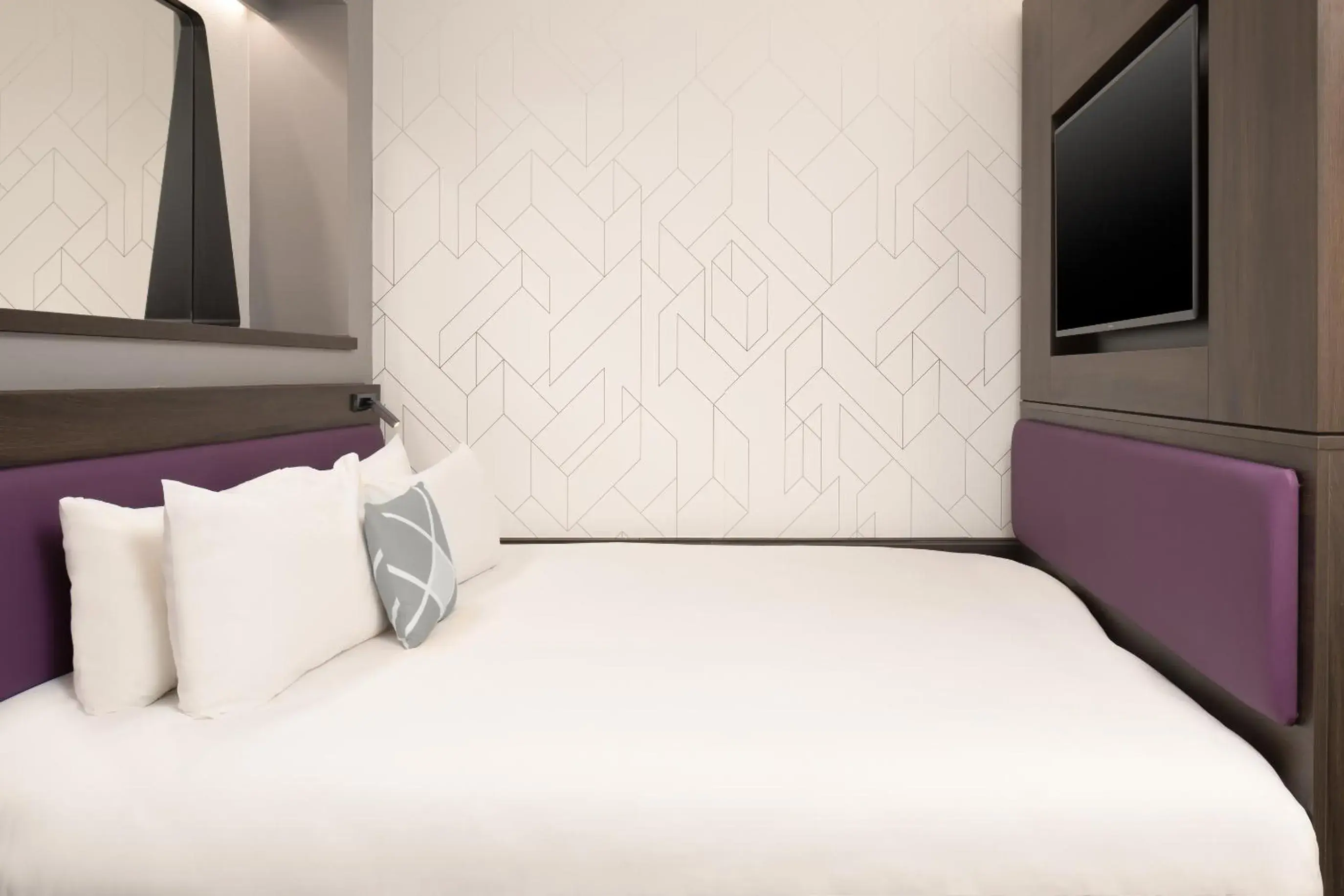 Windowless Efficient King Room in Four Points Flex by Sheraton London Shoreditch East Windowless Efficient King Room in Four Points Flex by Sheraton London Shoreditch East