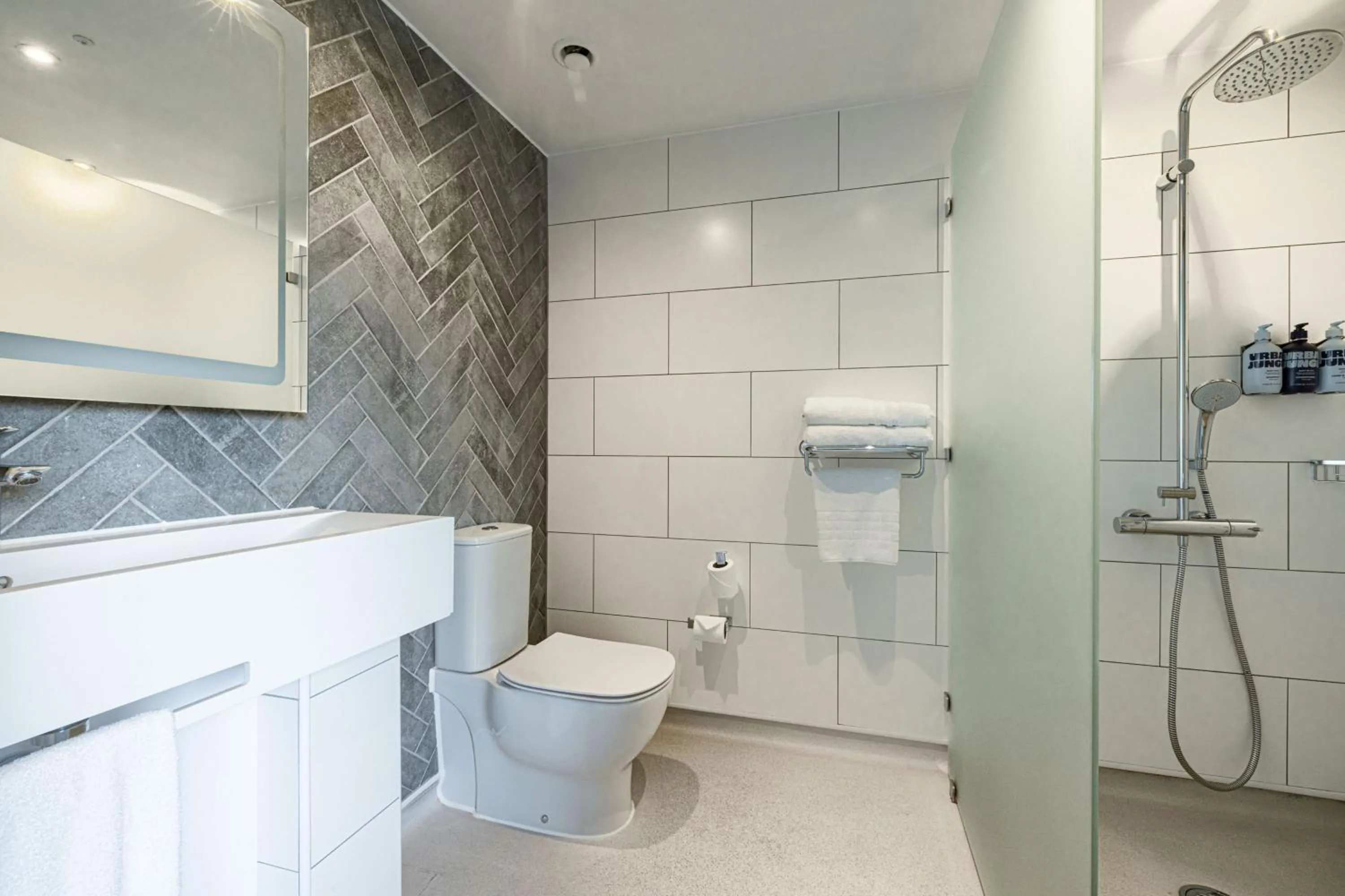 Bathroom in Four Points Flex by Sheraton London Shoreditch East