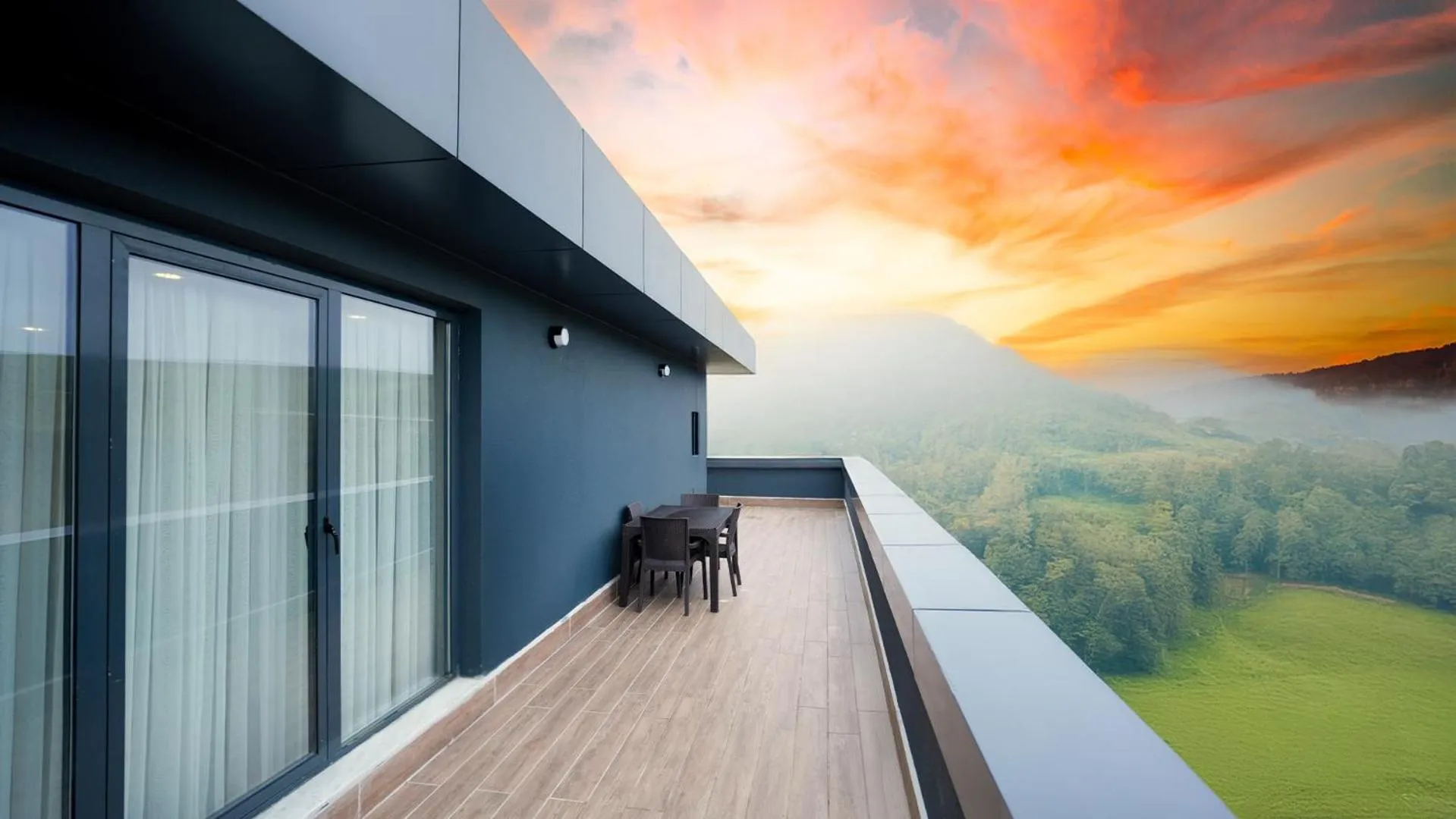 Balcony/Terrace in Hilas Thermal Resort Spa & Aquapark