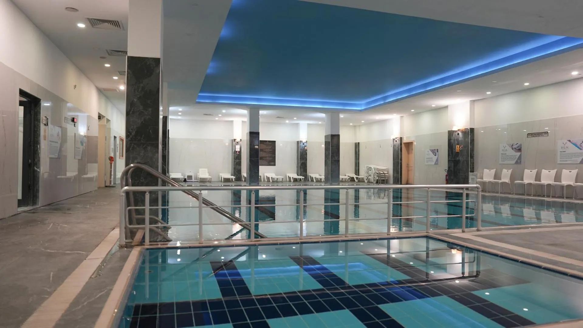 Swimming pool in Hilas Thermal Resort Spa & Aquapark