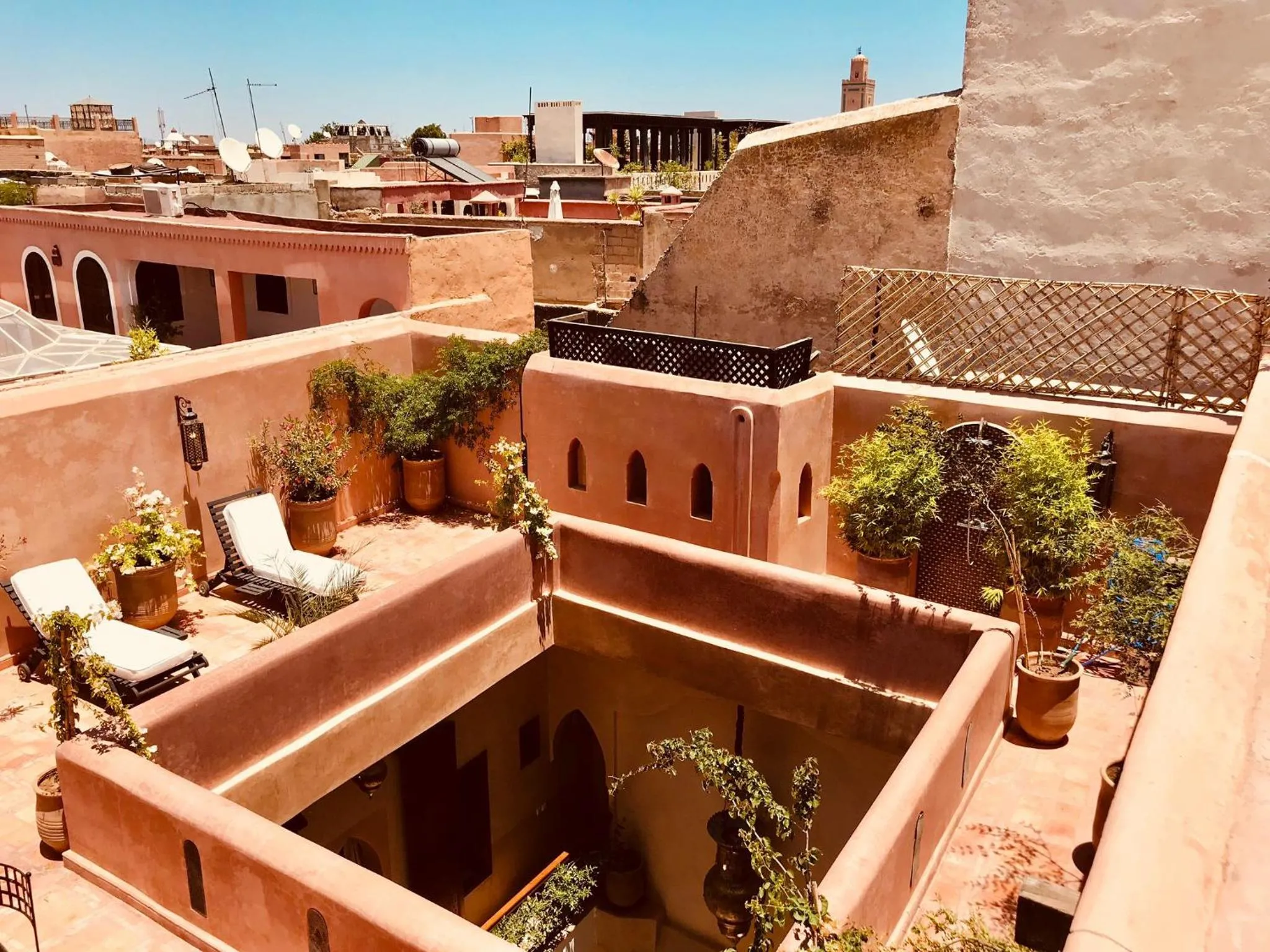 Riad AKL