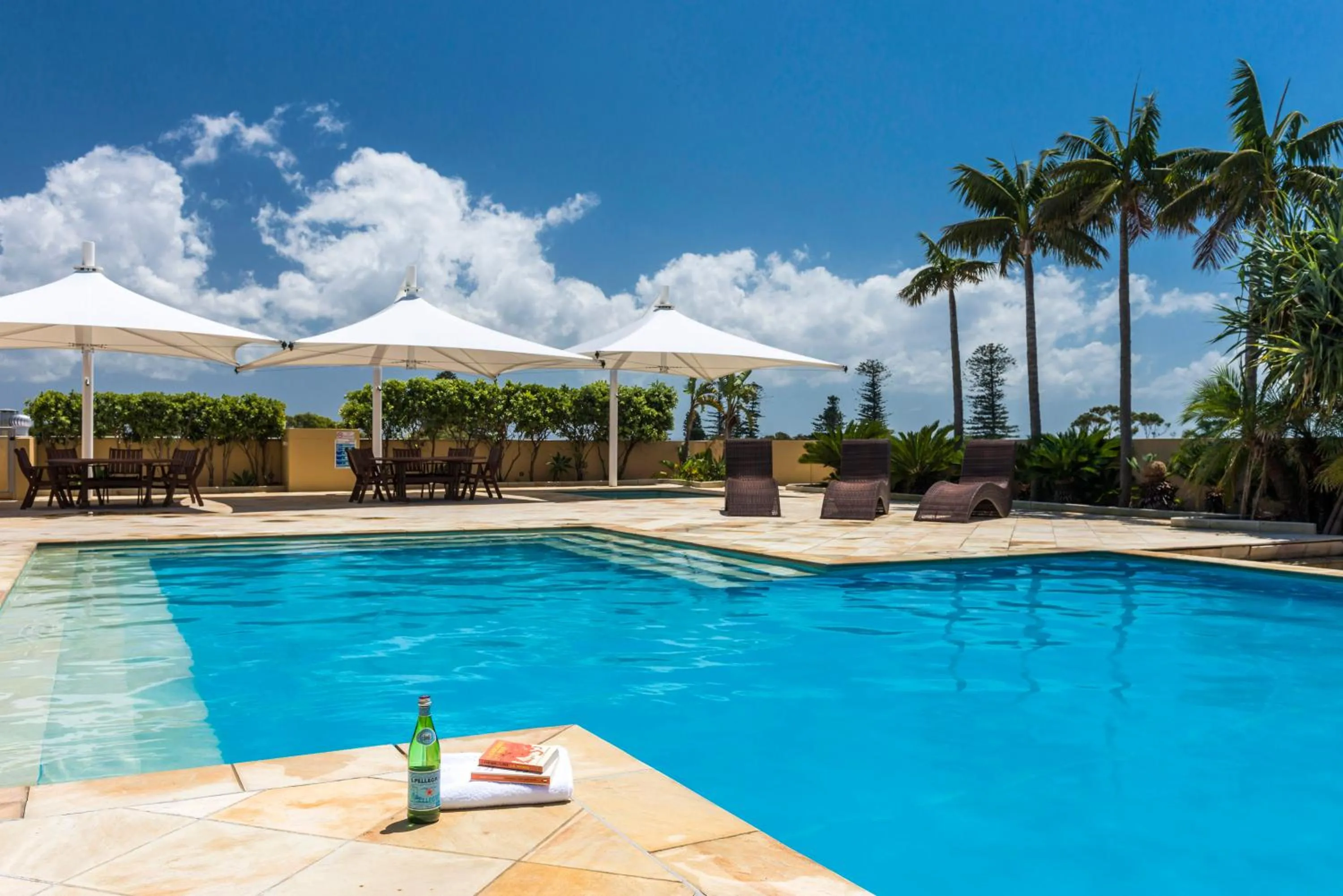 Swimming pool in Oaks The Entrance Waterfront Suites