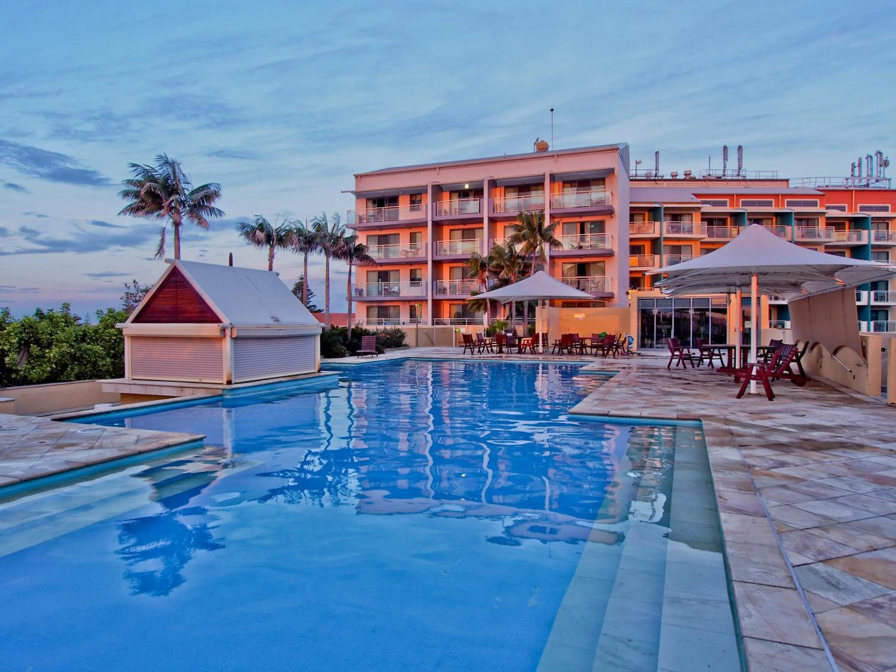 Facade/entrance in Oaks The Entrance Waterfront Suites