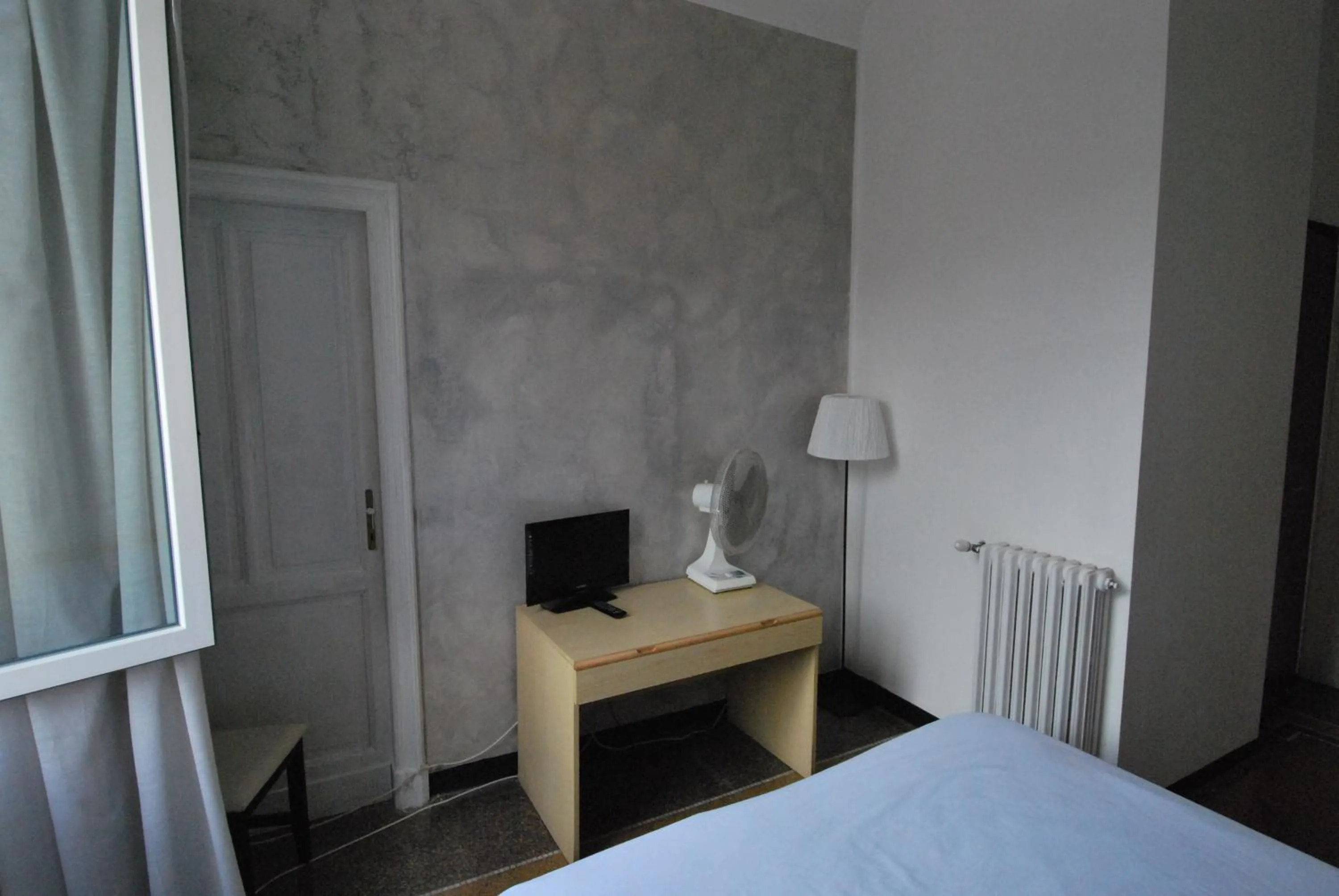 Decorative detail, Bed in Albergo La Vela