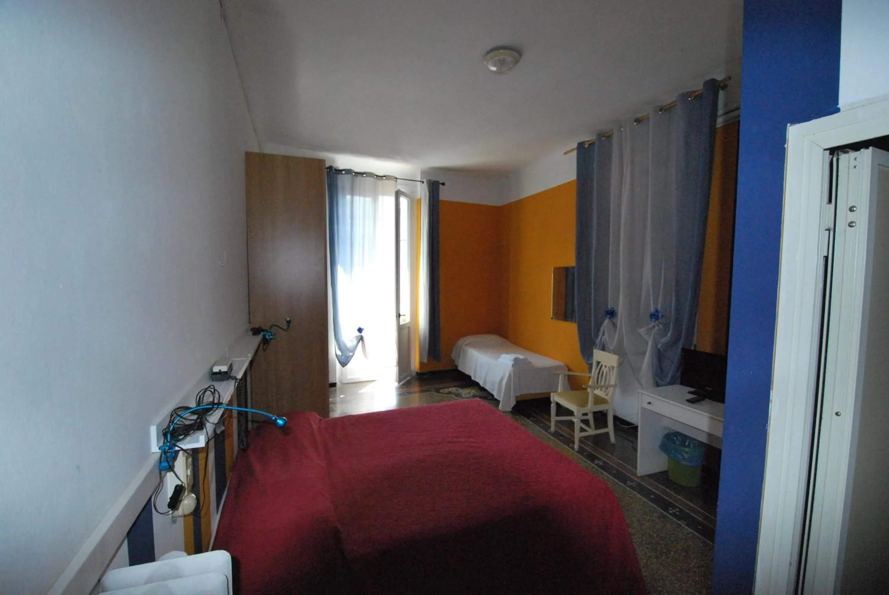Day, Bed in Albergo La Vela