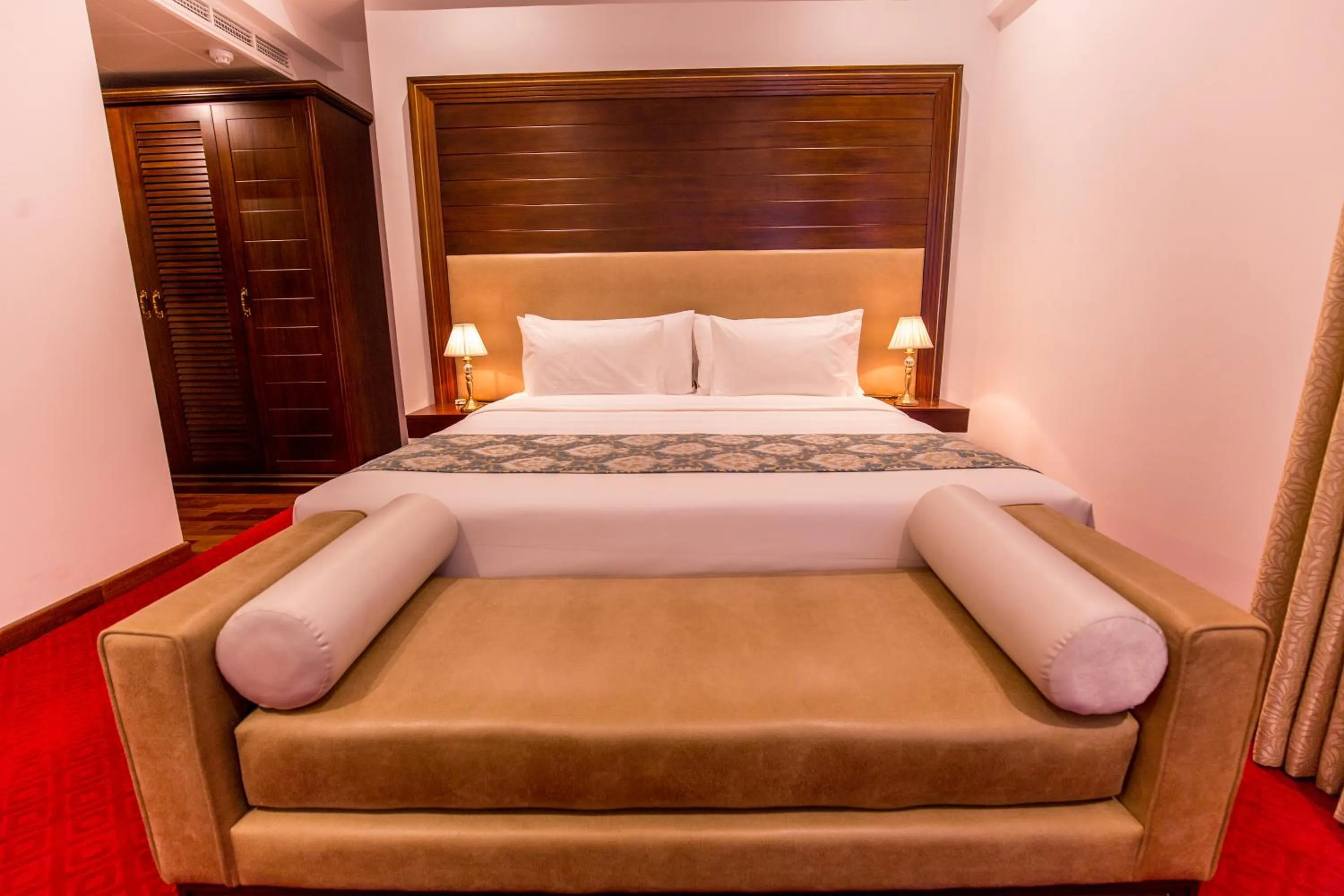 Bed in Trillium Boutique City Hotel