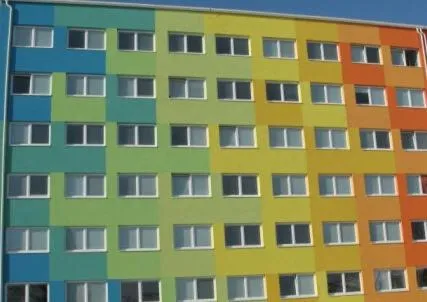 Facade/entrance in Uninova Hostel