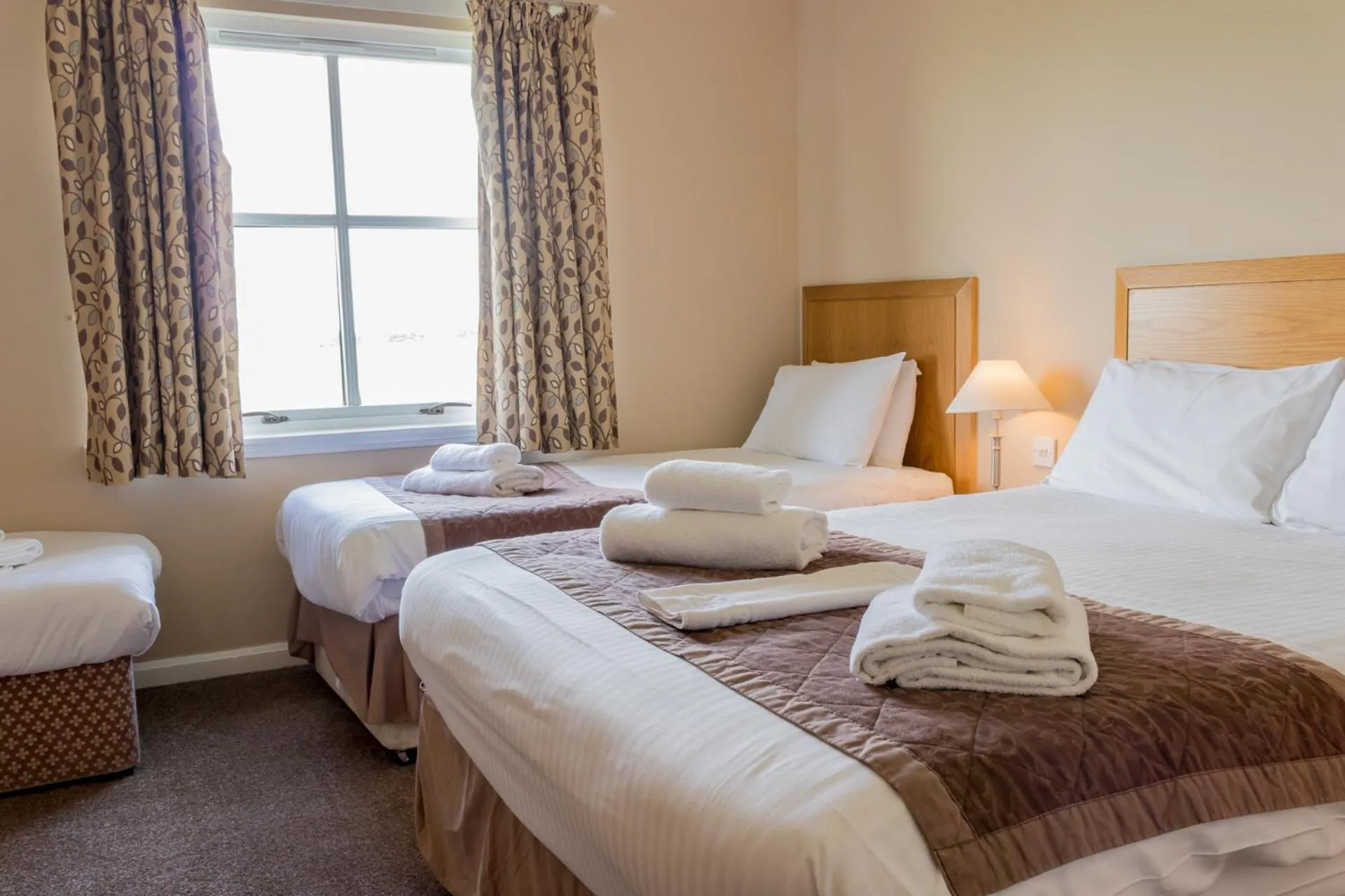 Bedroom, Bed in Purdy Lodge