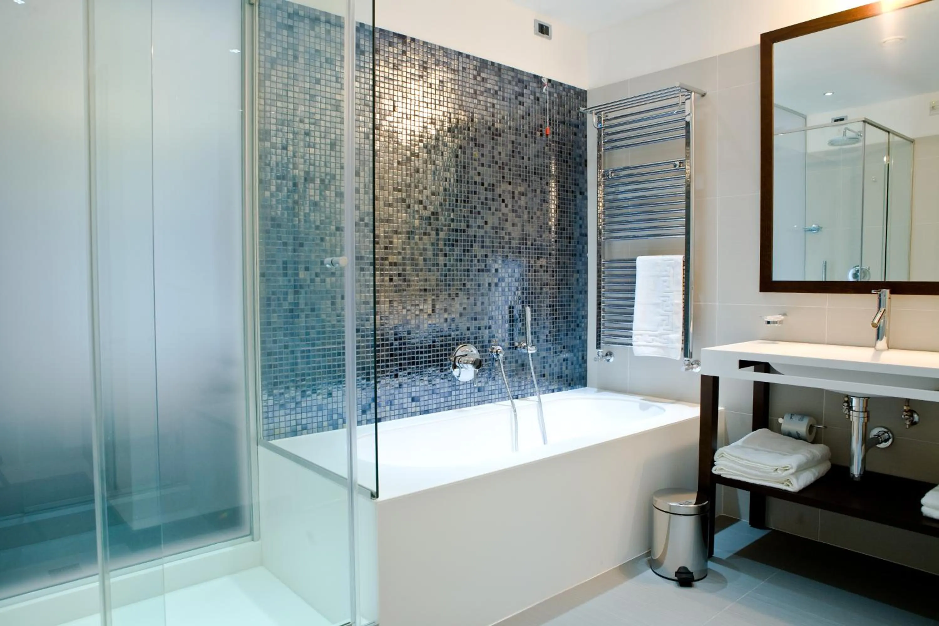 Bathroom in Hotel Napoleon