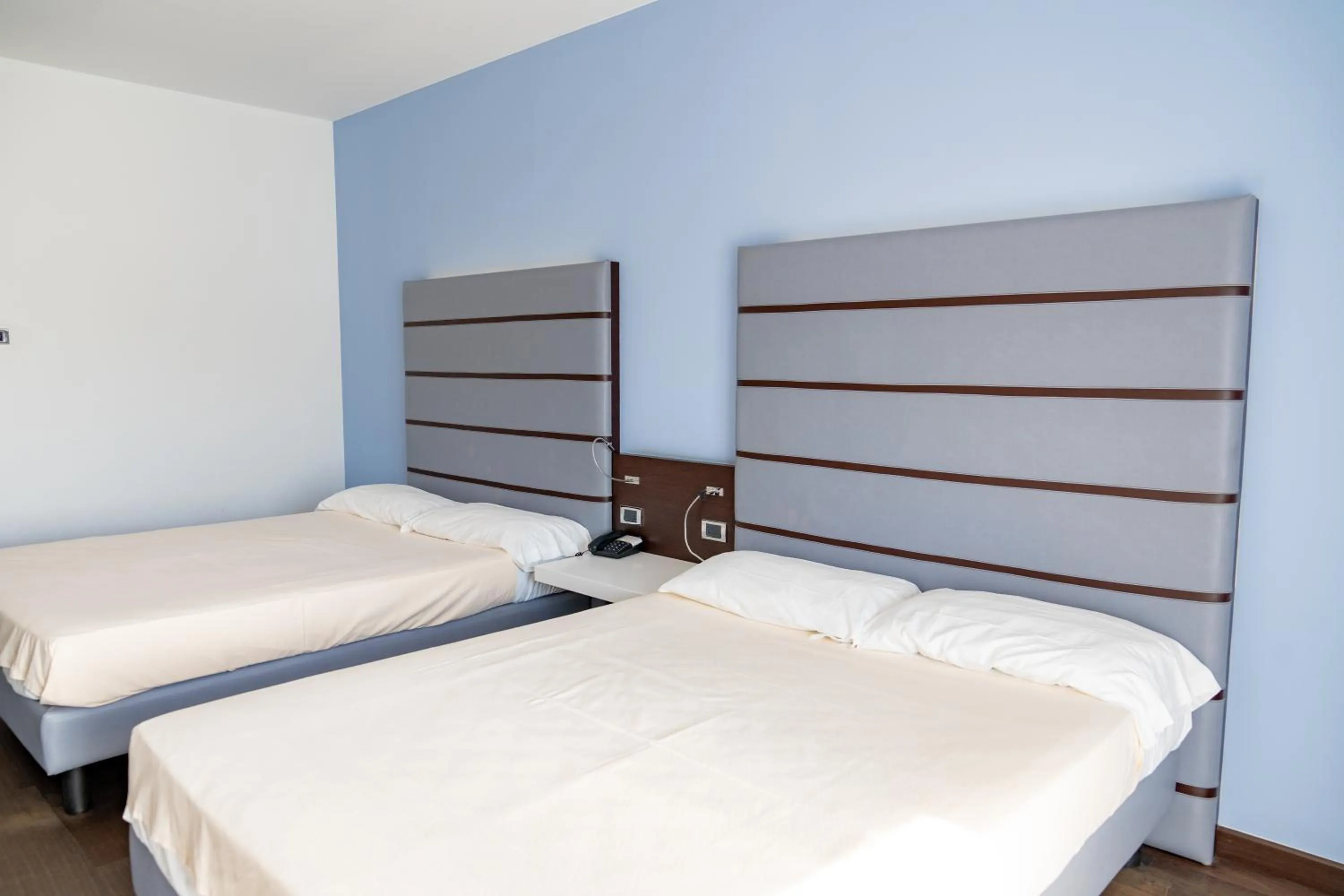 Bedroom, Bed in Hotel Napoleon