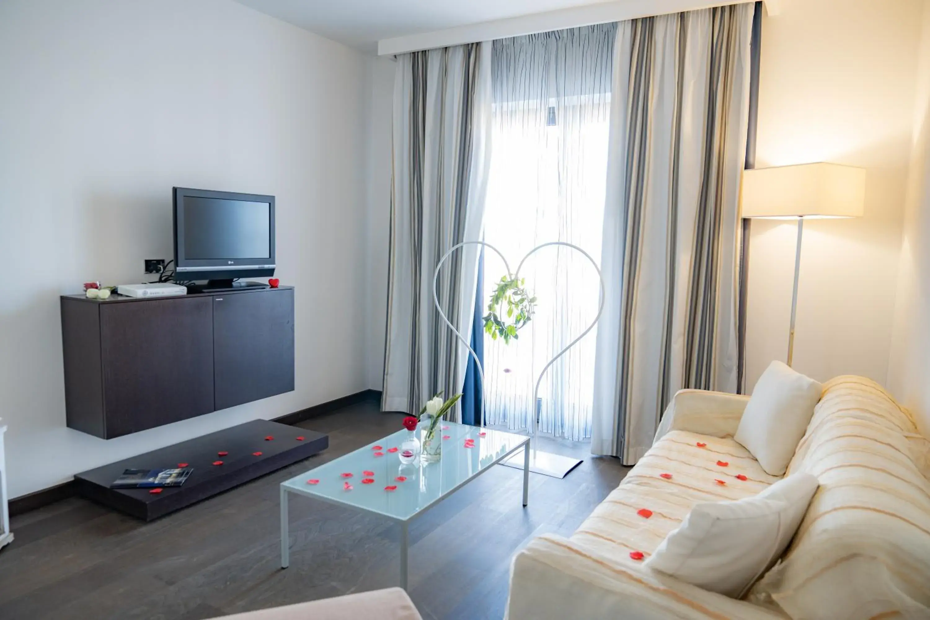 Living room, Bed in Hotel Napoleon Living room, Bed in Hotel Napoleon