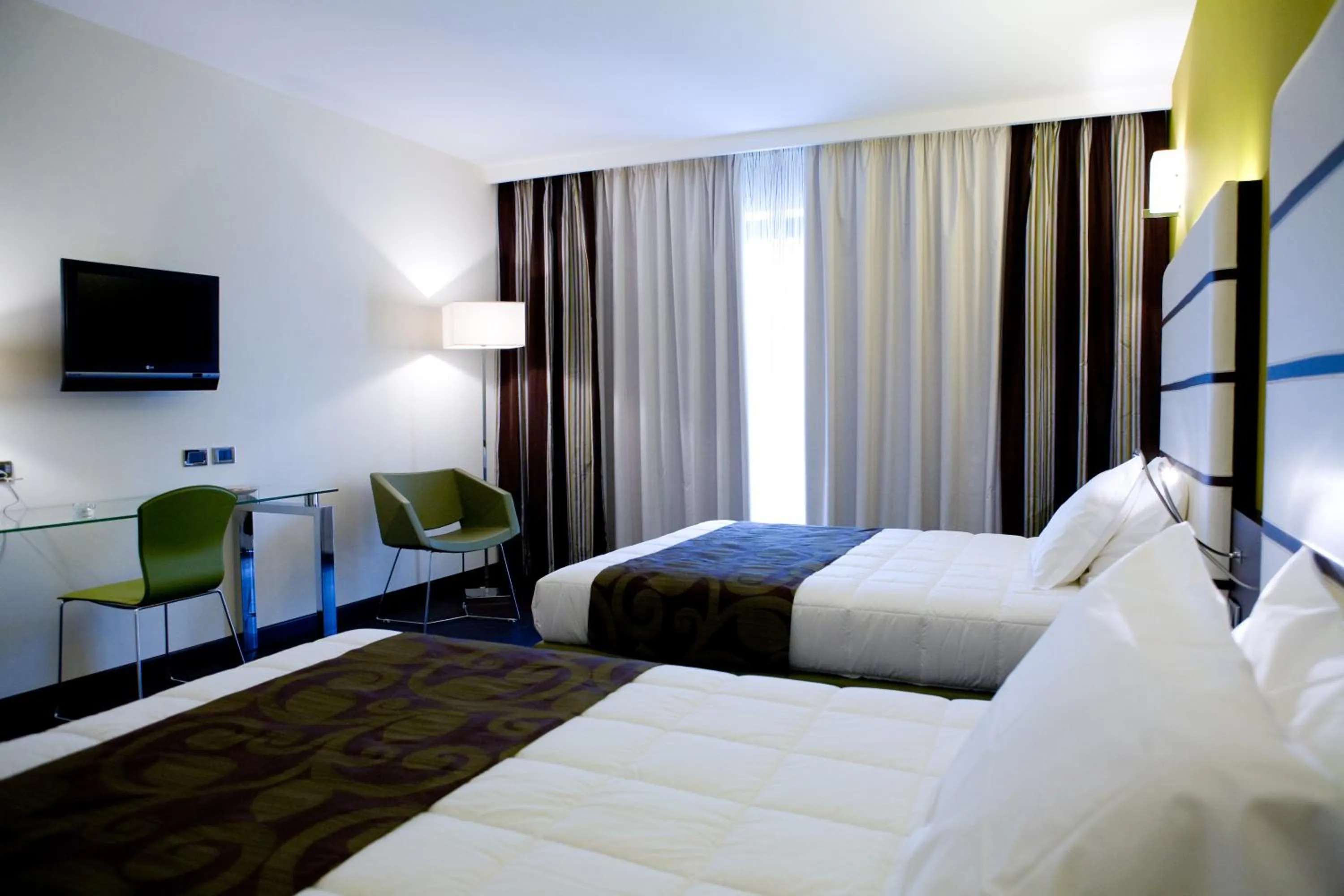 Bed in Hotel Napoleon