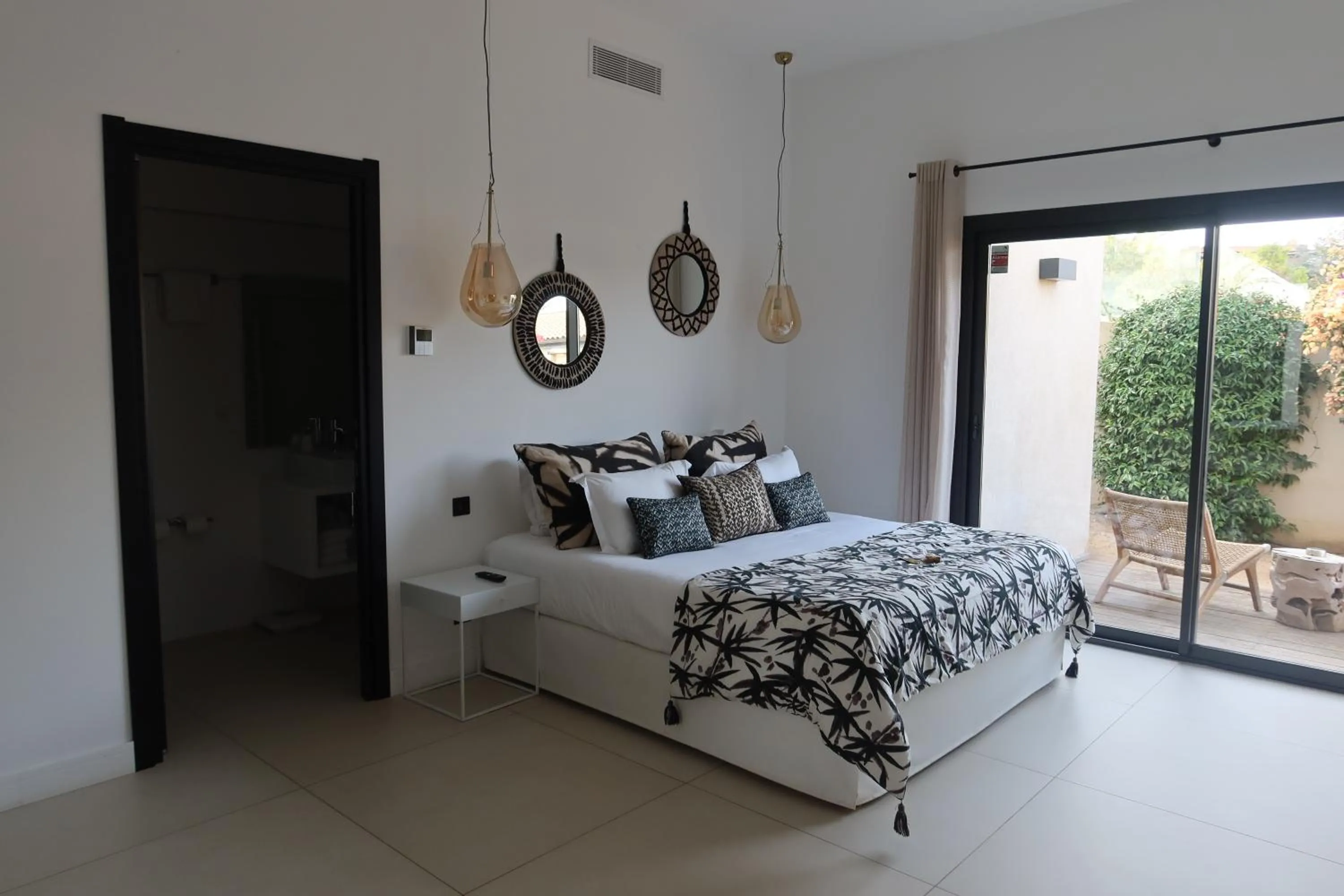Bed in Villa Paradisu