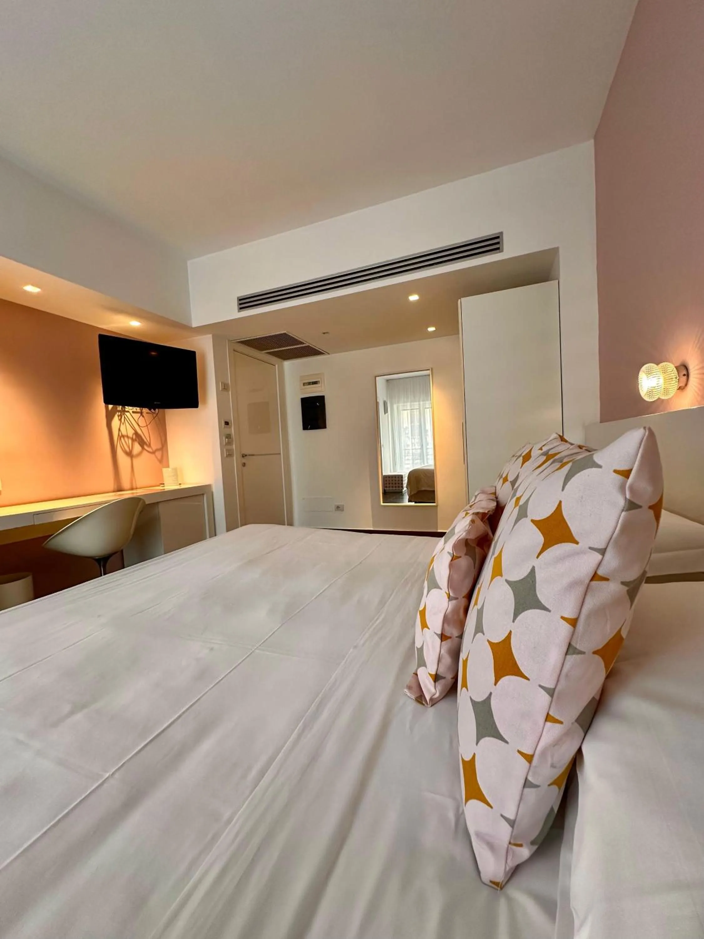 TV and multimedia, Bed in Maison R Boutique