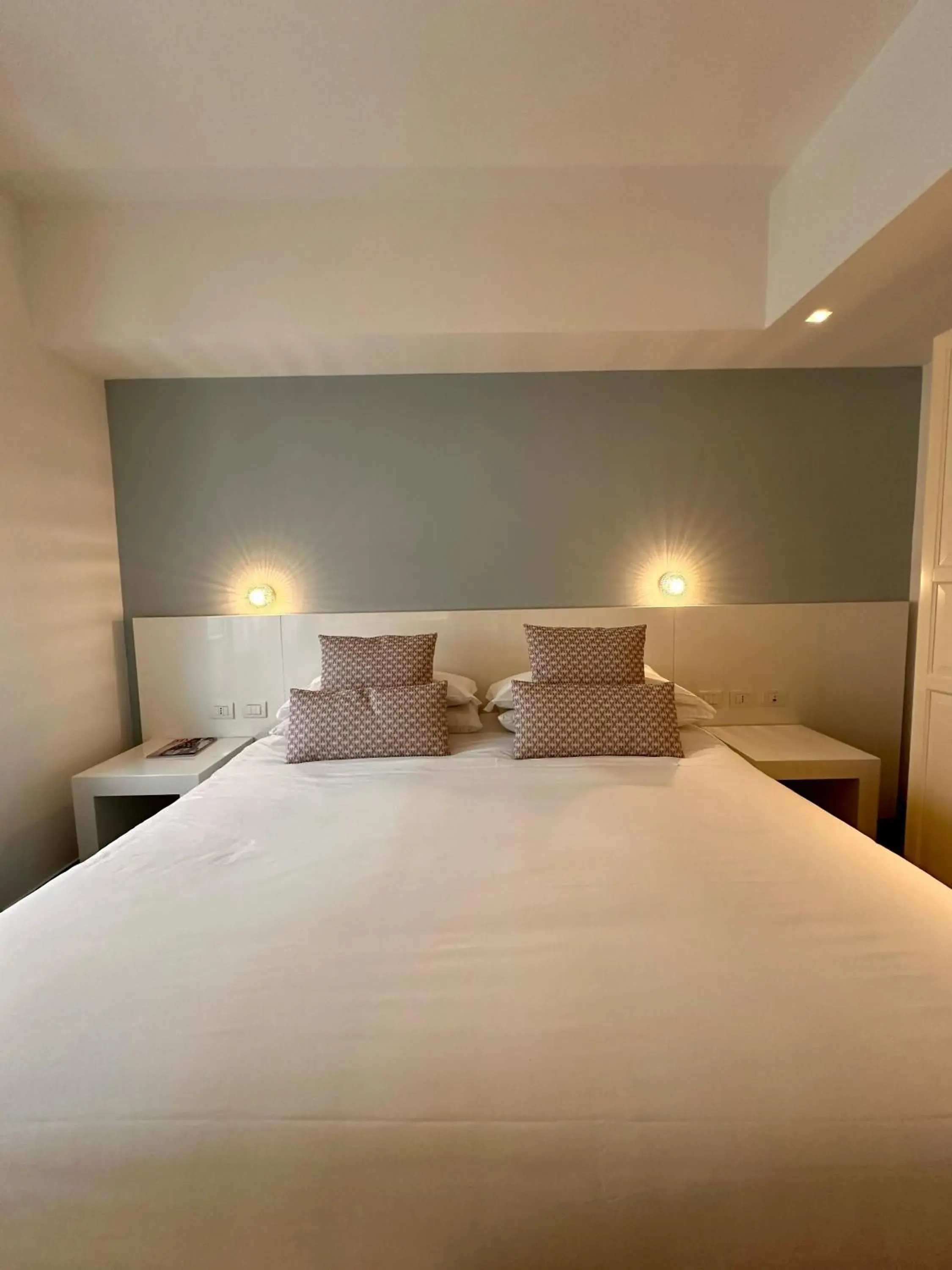 Standard Queen Room in Maison R Boutique Standard Queen Room in Maison R Boutique