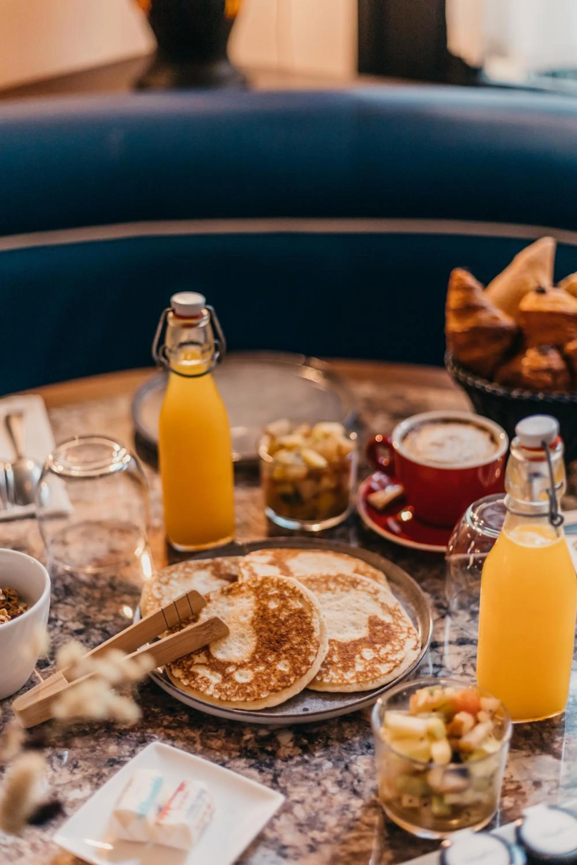 Breakfast in La Guitoune