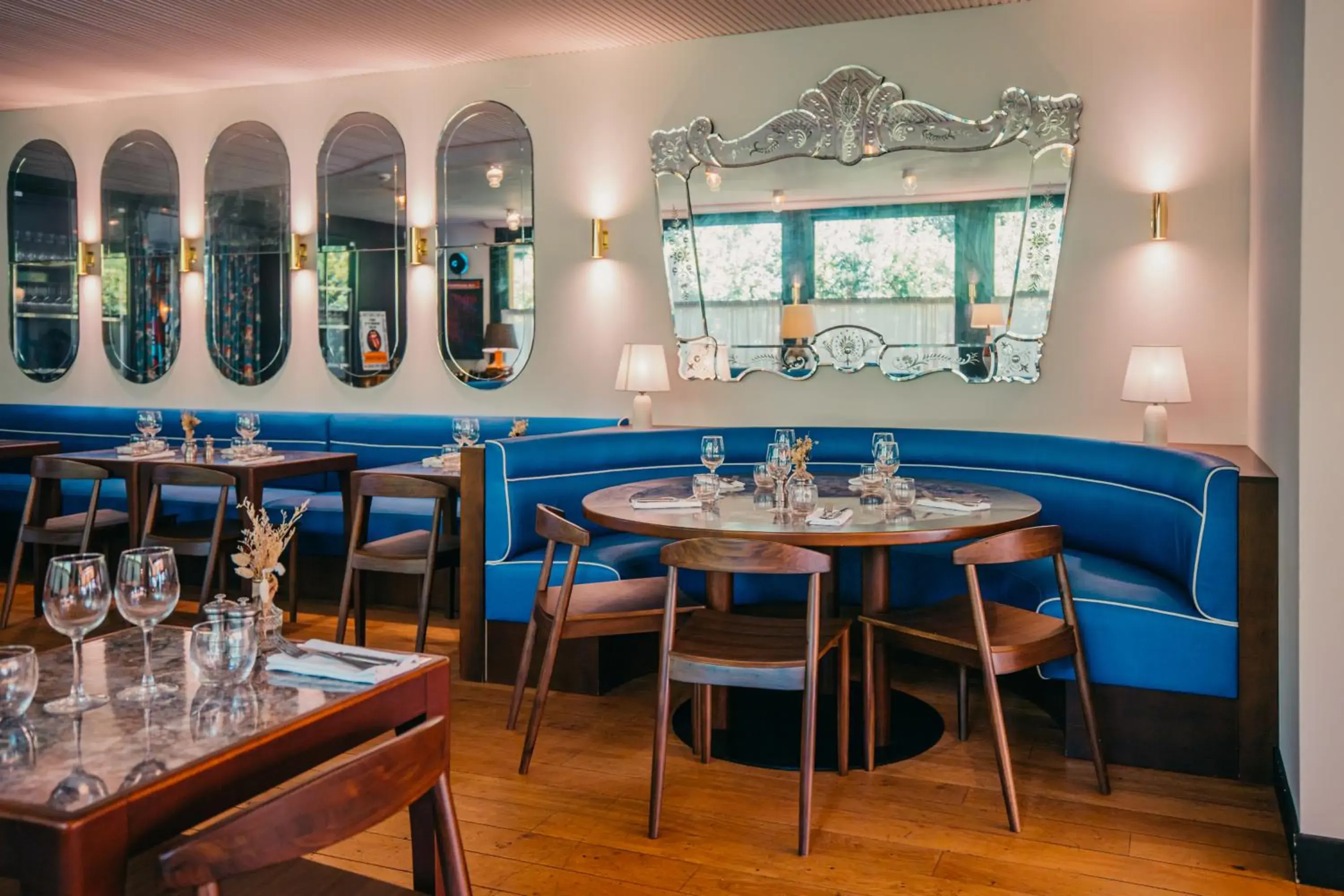 Restaurant/places to eat in La Guitoune Restaurant/places to eat in La Guitoune