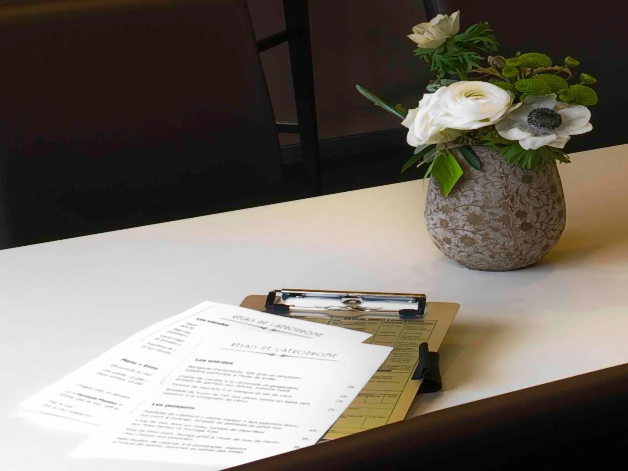 Decorative detail in Relais de l'Aérodrome