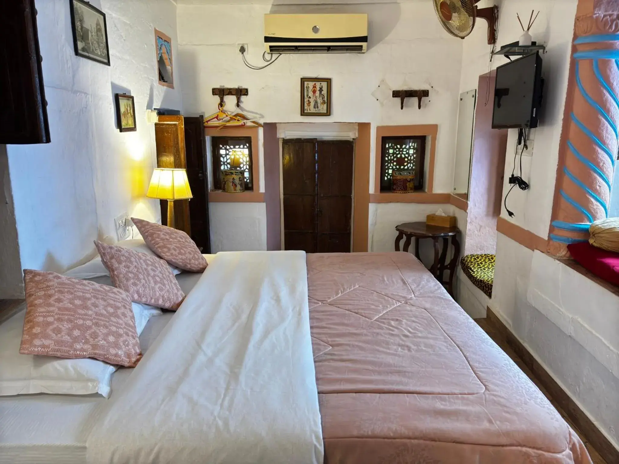 Bed in Shahi Guest House Bed in Shahi Guest House