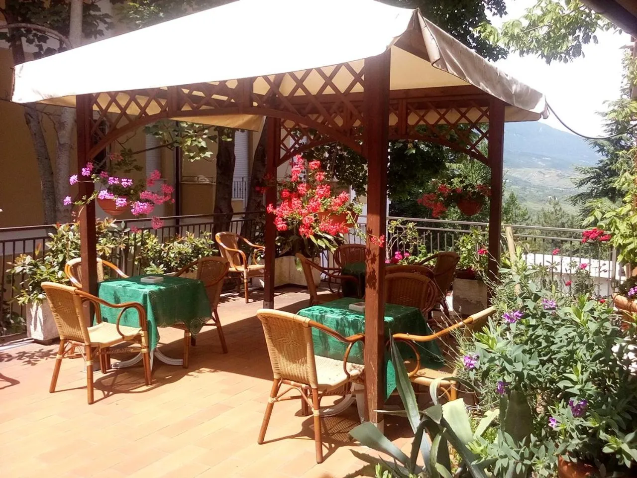 Day in Hotel Cercone