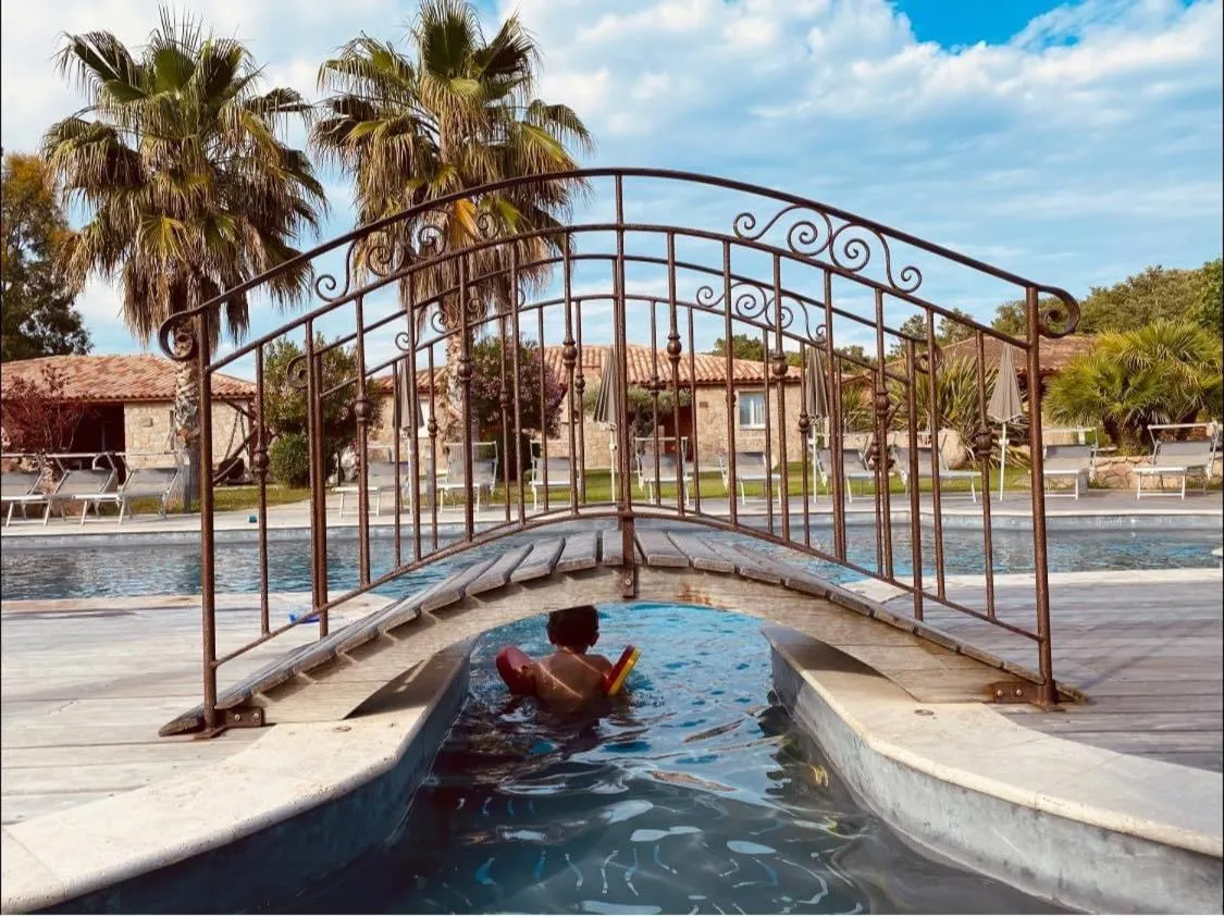Swimming pool in Résidence Dolce Vita de Palombaggia