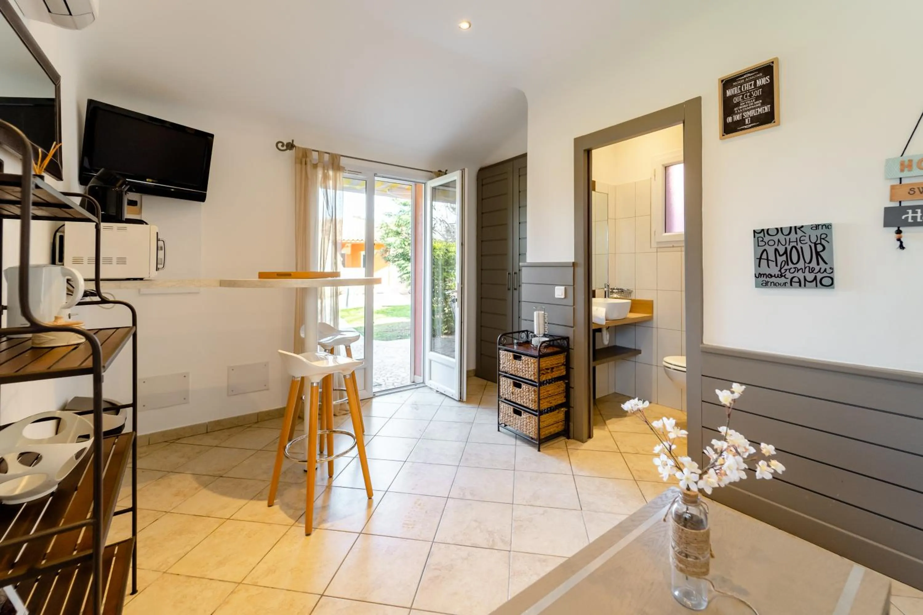 Dining area in Résidence Dolce Vita de Palombaggia