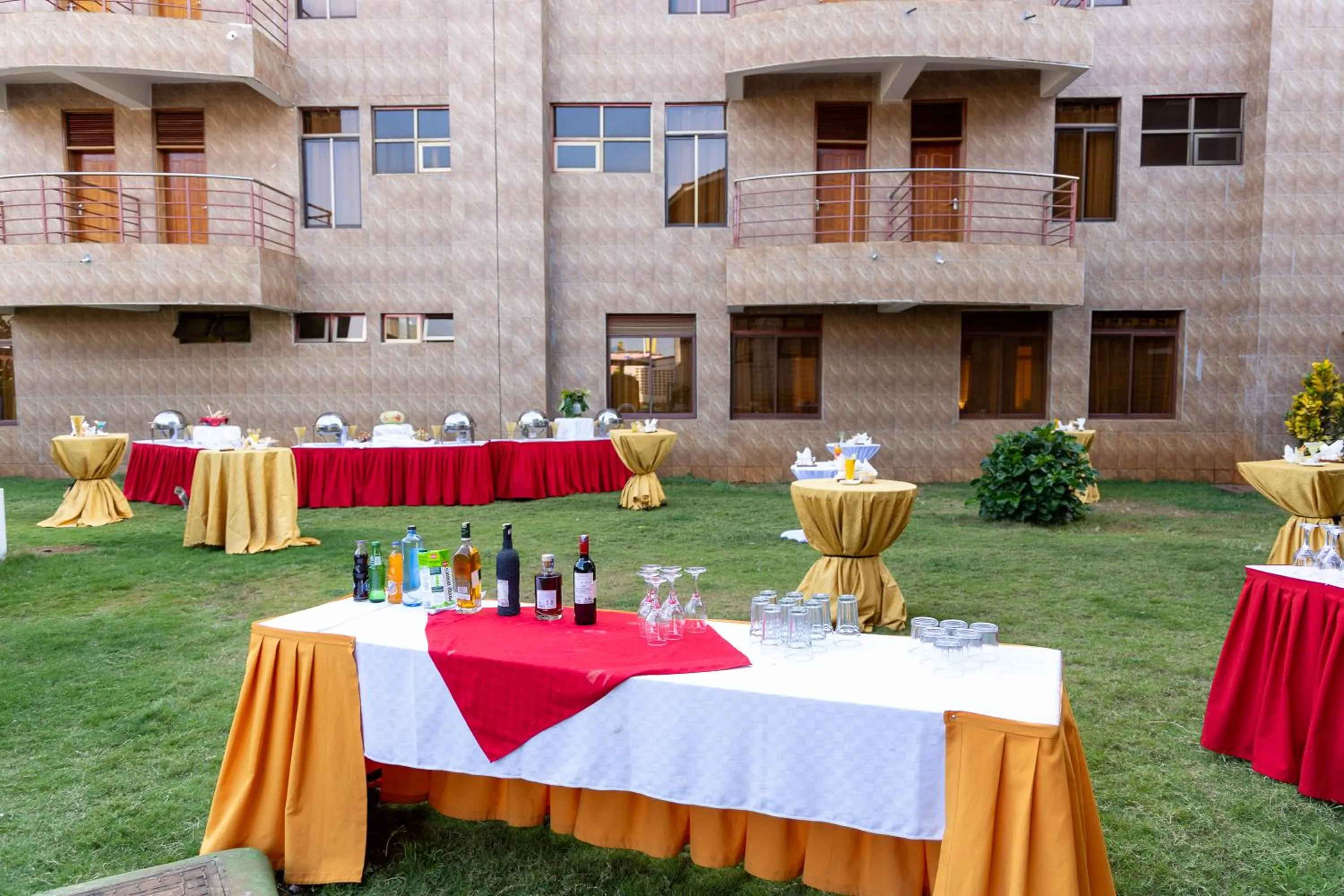 Banquet/Function facilities in Maxland Hotel