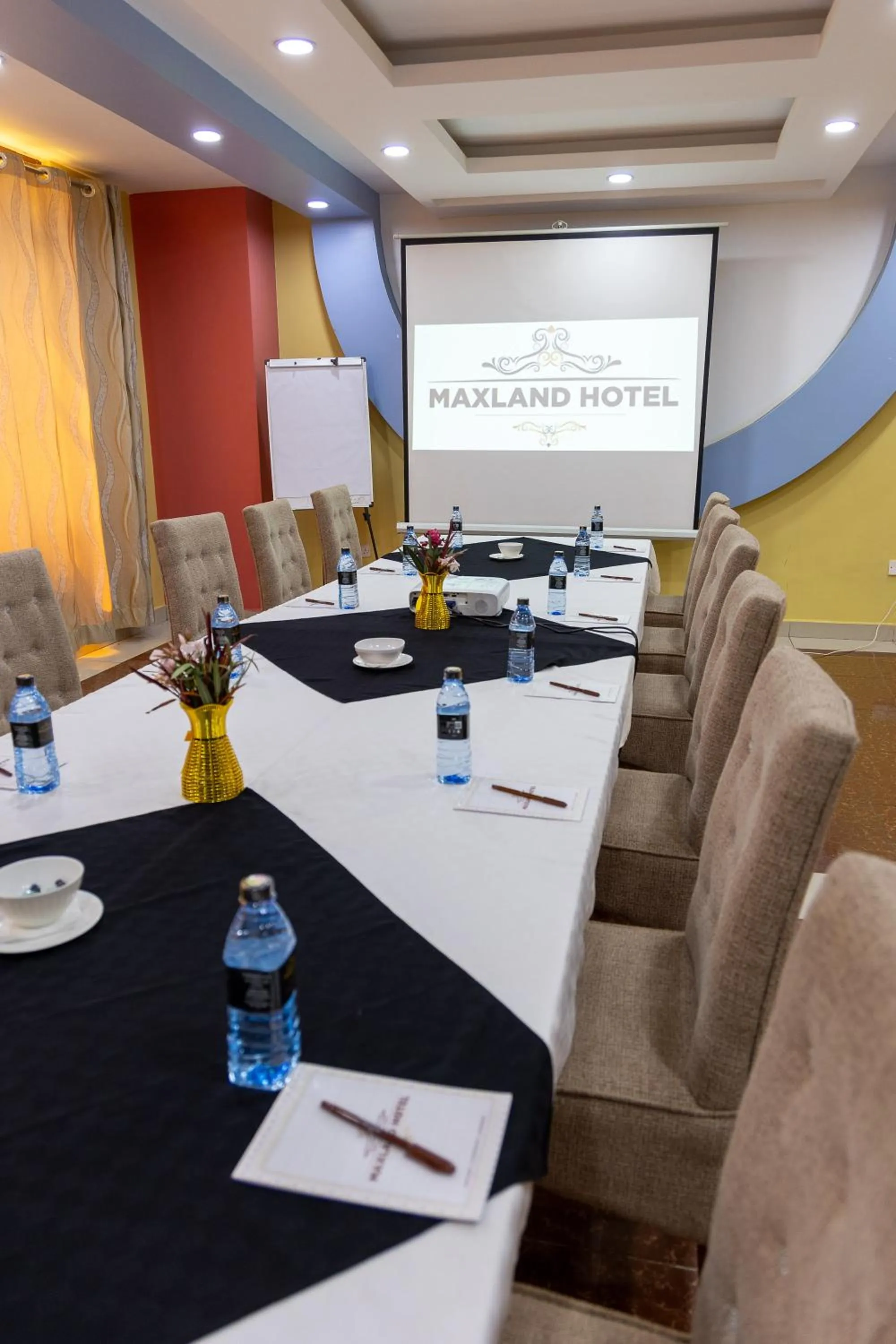 Meeting/conference room in Maxland Hotel