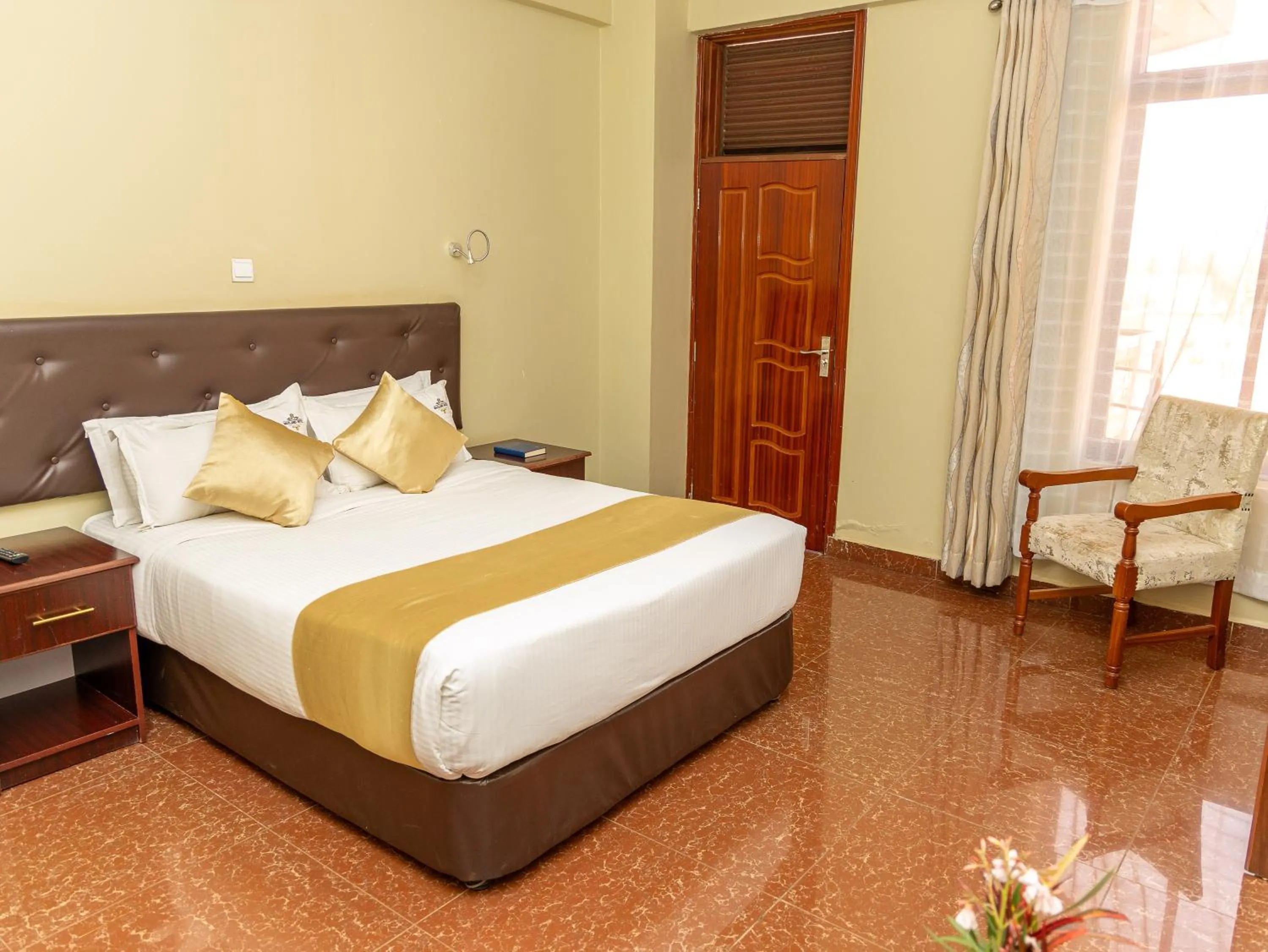 Bed in Maxland Hotel