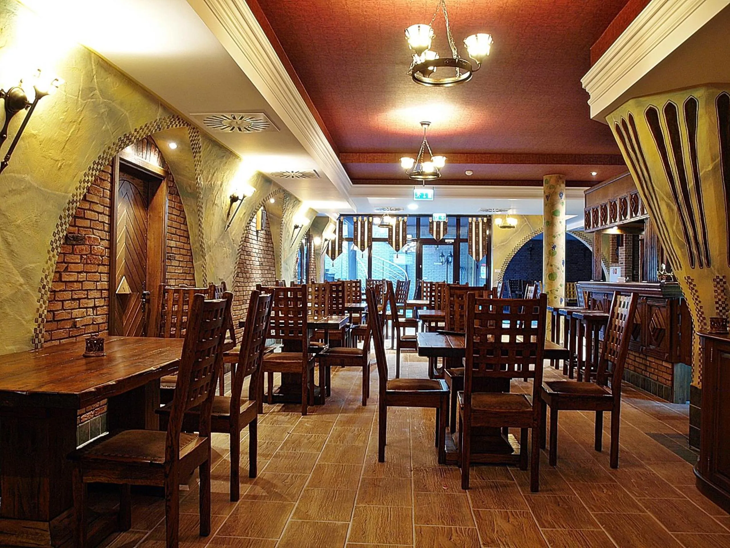 Restaurant/places to eat in Hotel Fajkier