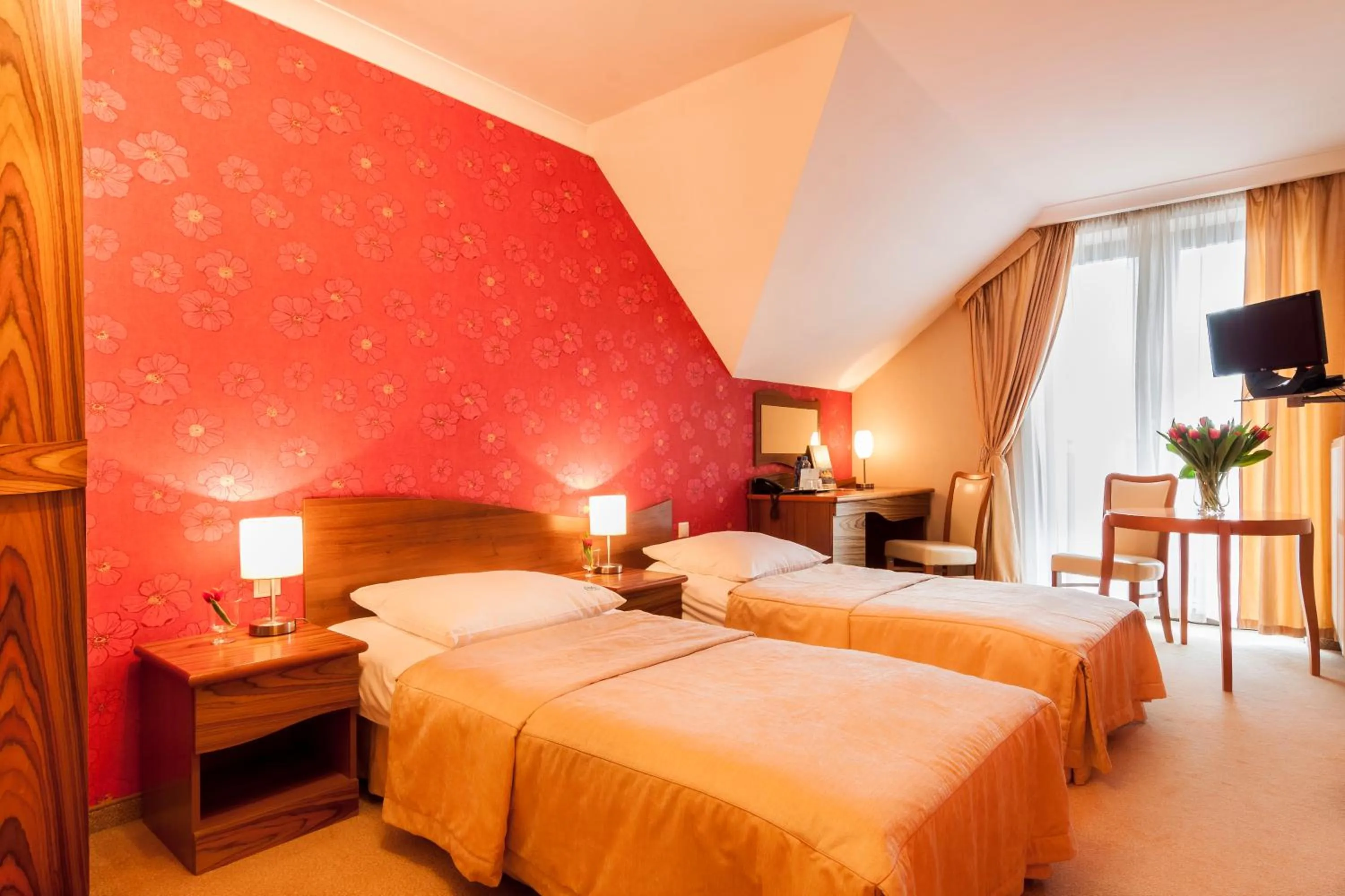 Photo of the whole room, Bed in Hotel Fajkier