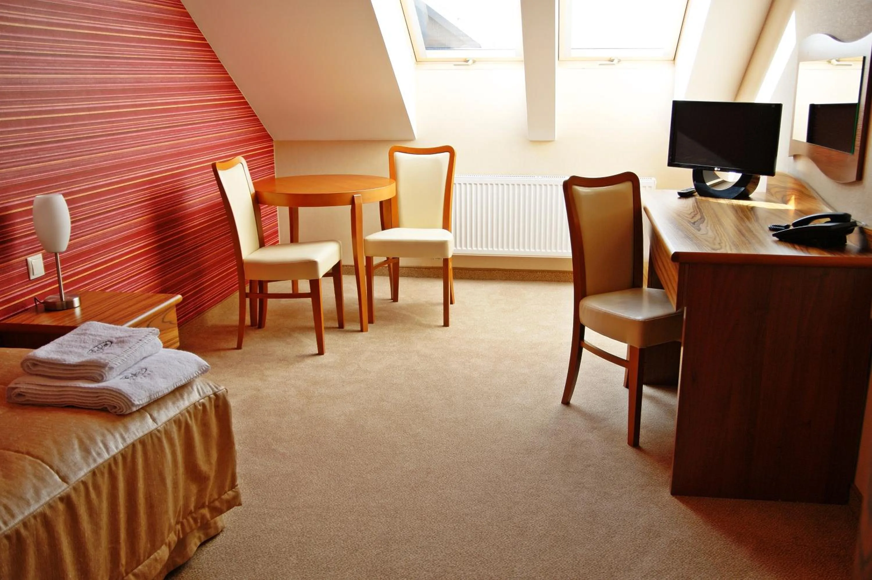 Photo of the whole room, Bed in Hotel Fajkier