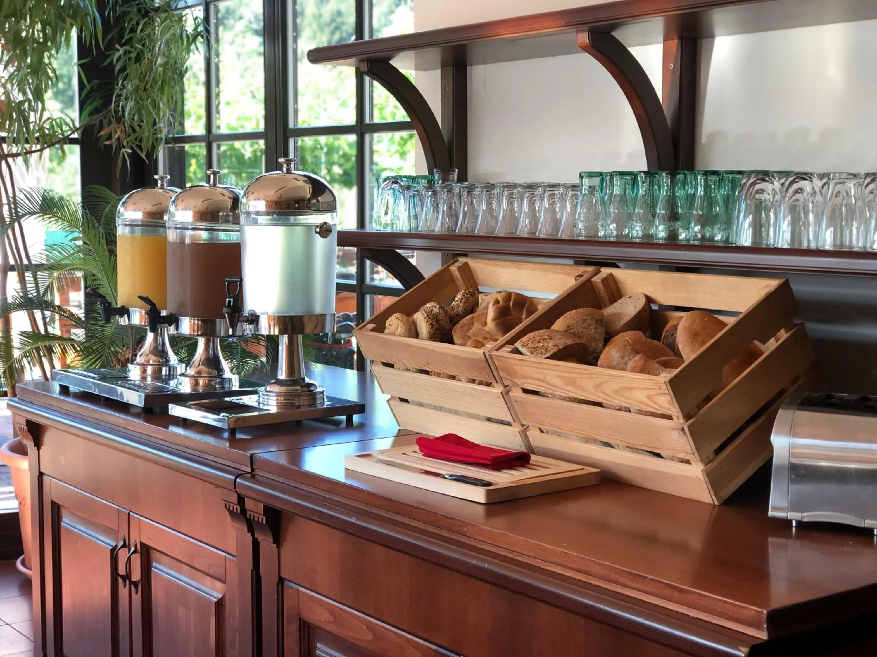 Food and drinks in Resort Malevil