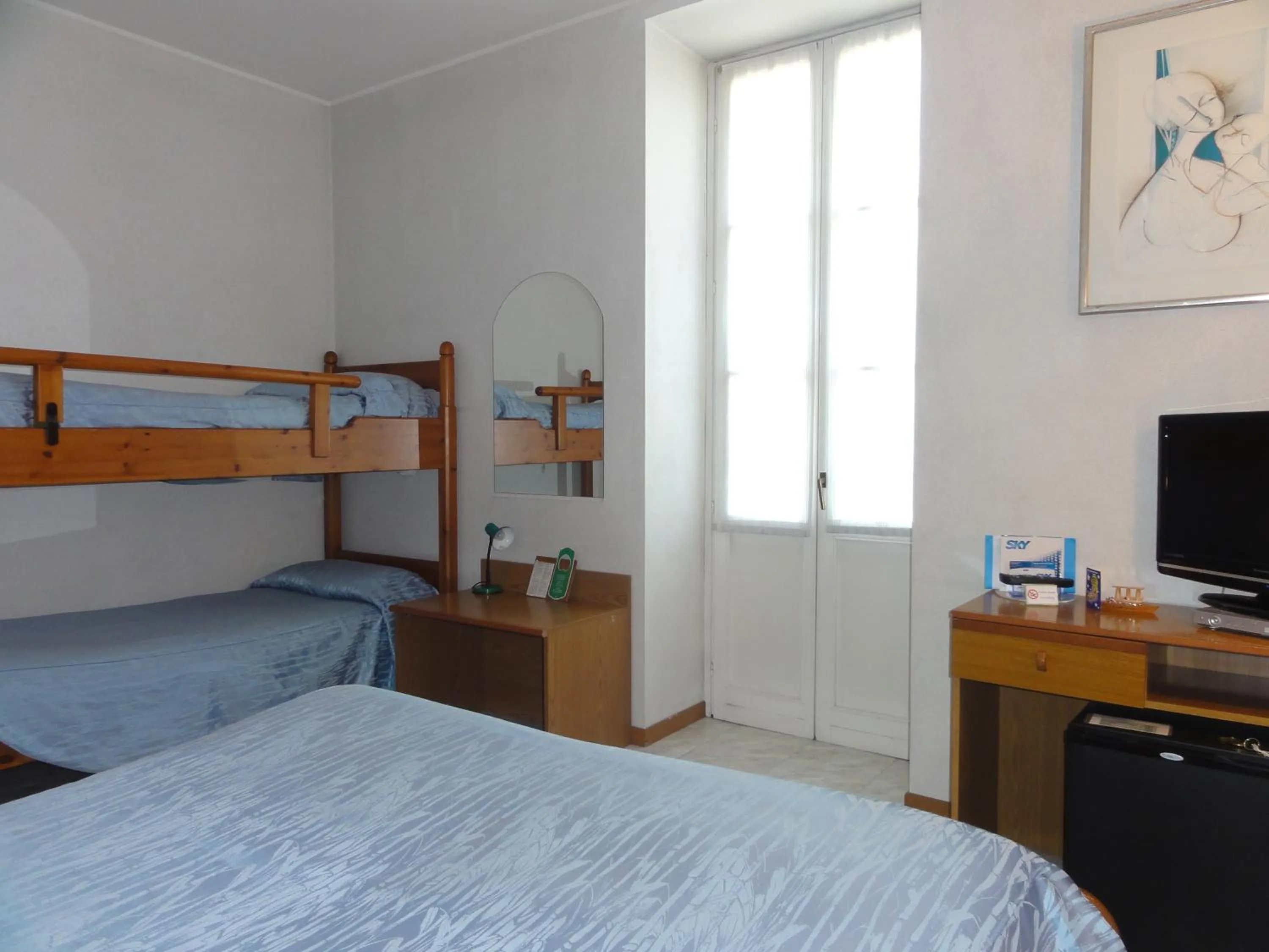 bunk bed, Bed in Albergo Ristorante Grigna